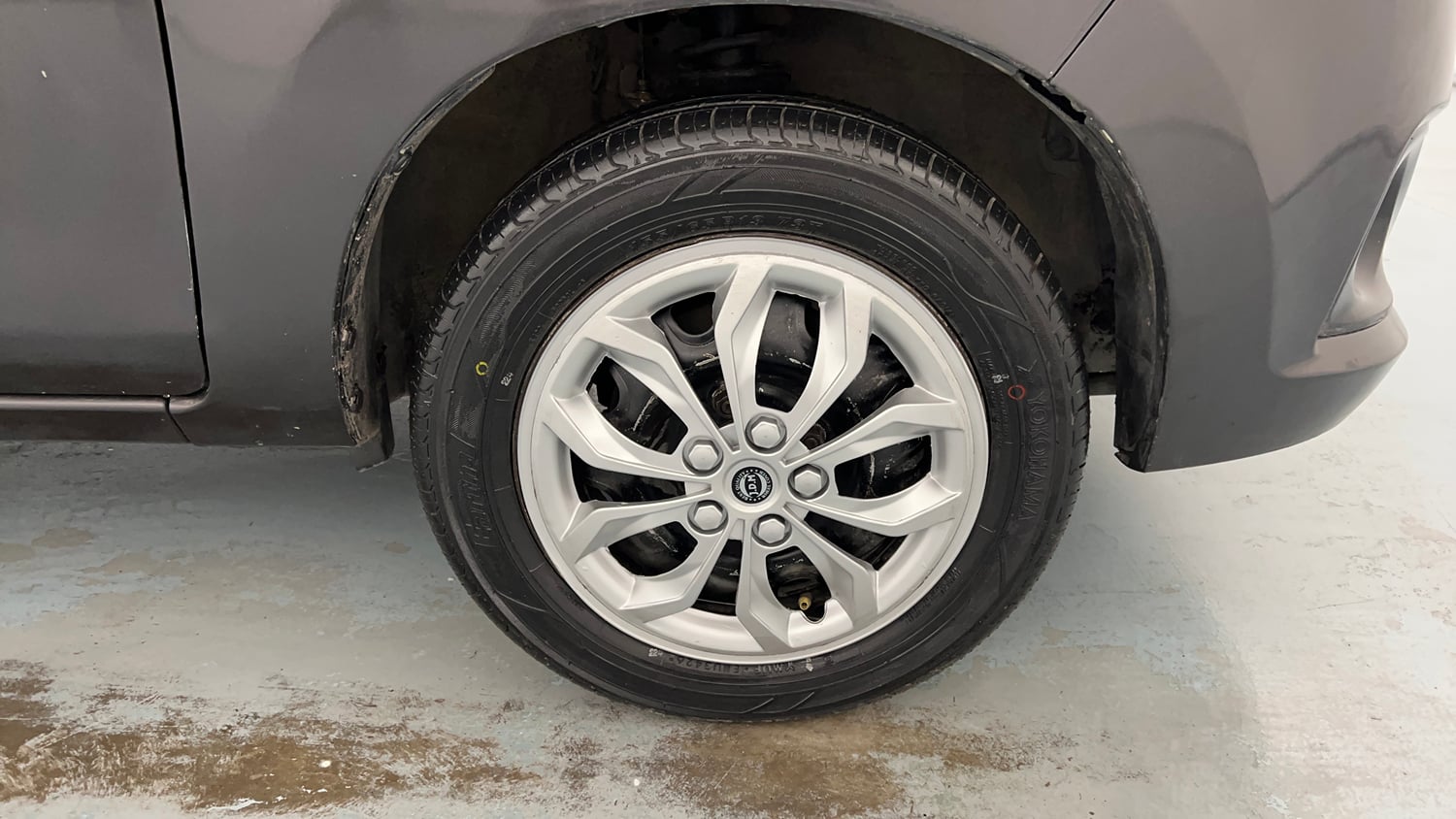 Used 2017 Maruti Suzuki Alto K10 VXi Petrol Manual tyres RIGHT FRONT TYRE RIM VIEW