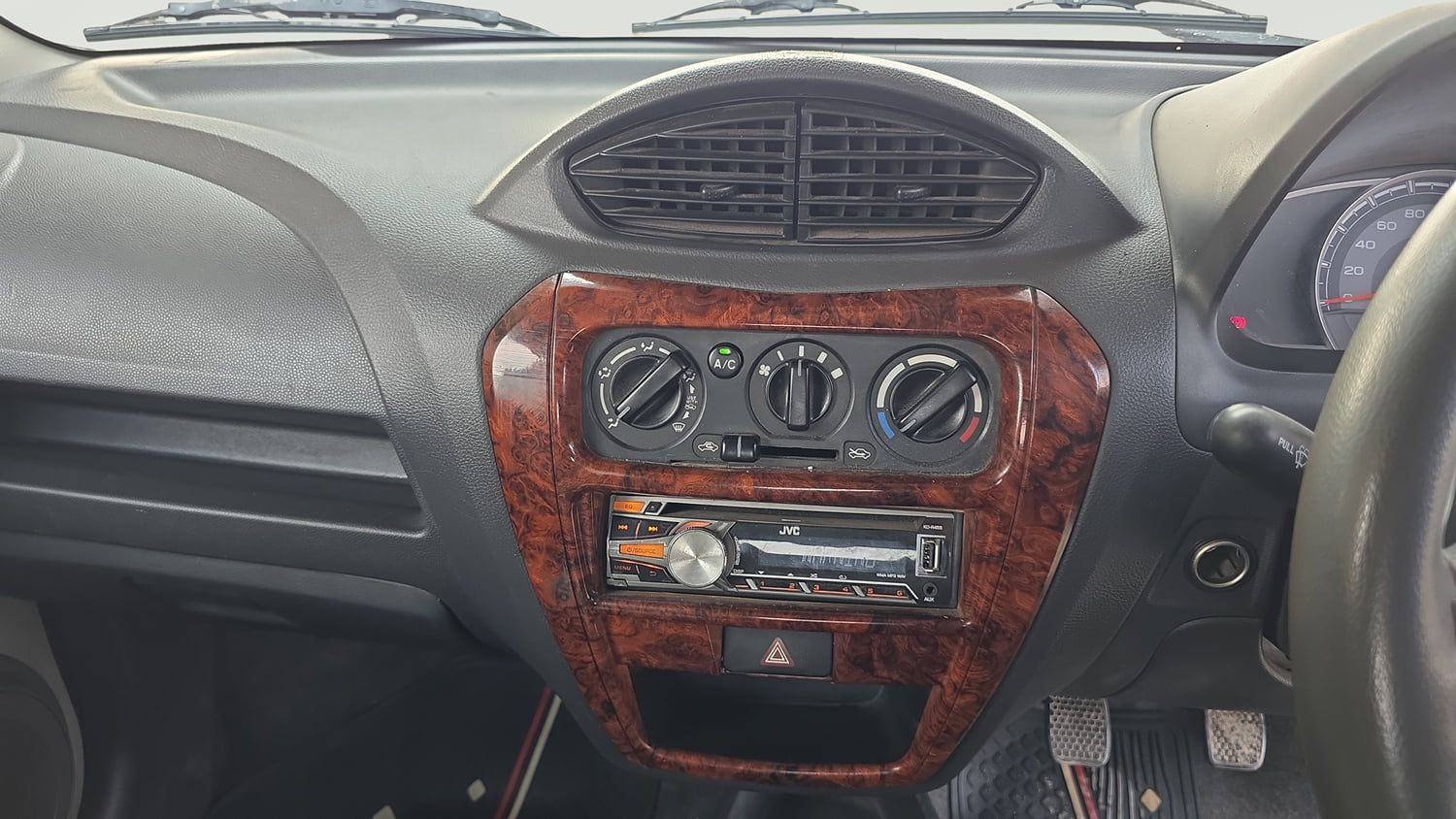 Used 2019 Maruti Suzuki Alto 800 LXi Petrol Manual interior MUSIC SYSTEM & AC CONTROL VIEW