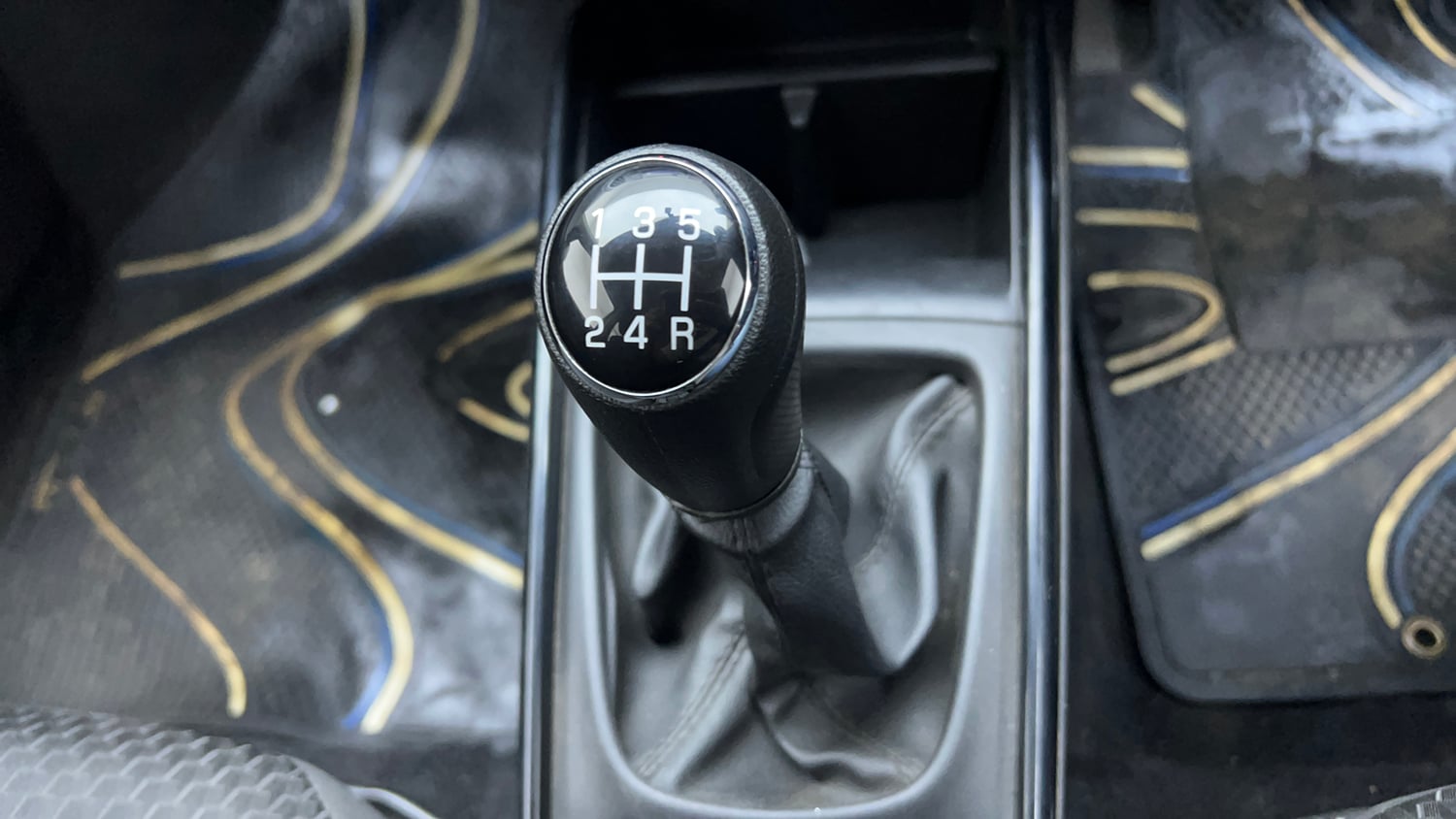 Used 2021 Maruti Suzuki Baleno Sigma Petrol Manual interior GEAR  KNOB VIEW