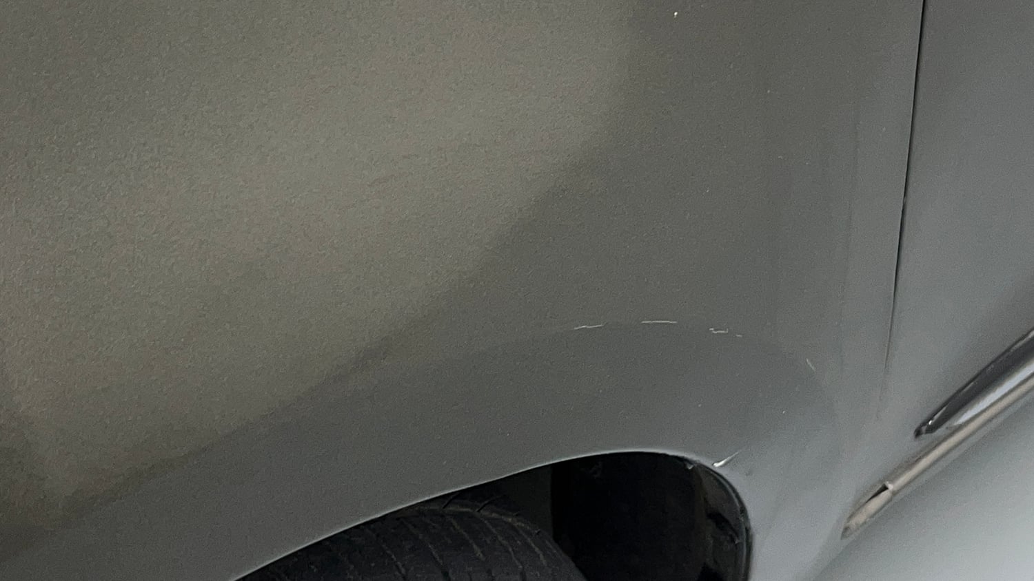 Used 2018 Maruti Suzuki Dzire VXi AMT Petrol Automatic dents MINOR SCRATCH
