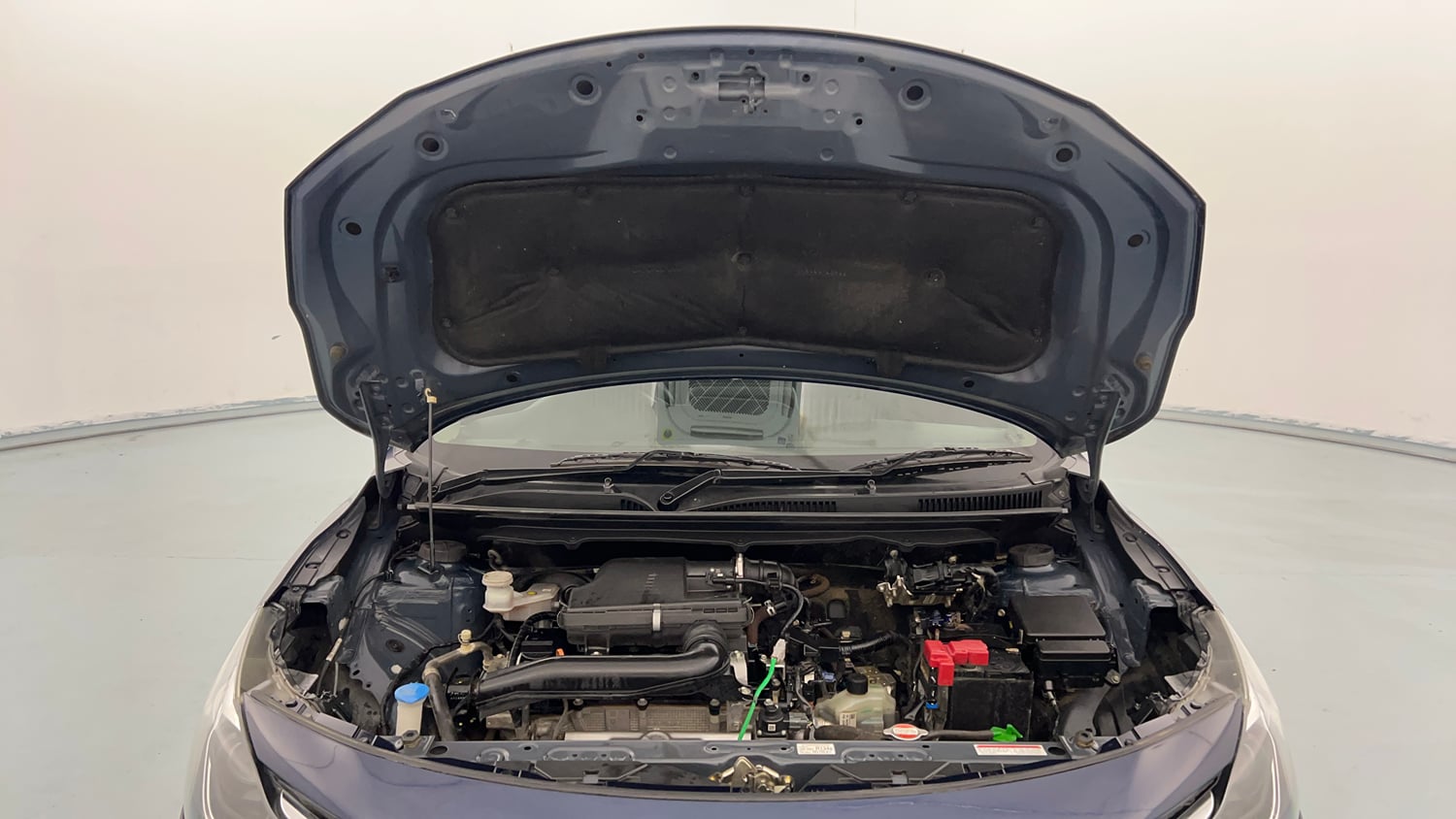Used 2023 Maruti Suzuki Baleno Delta AGS Petrol Automatic engine ENGINE & BONNET OPEN FRONT VIEW