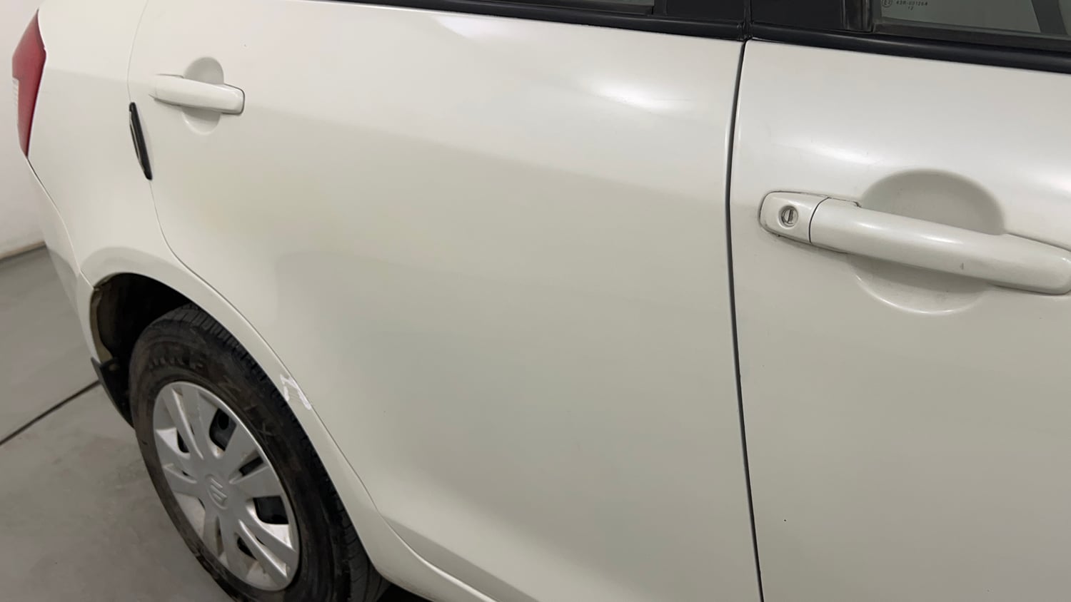 Used 2012 Maruti Suzuki Swift Dzire VXI Petrol Manual dents MINOR SCRATCH