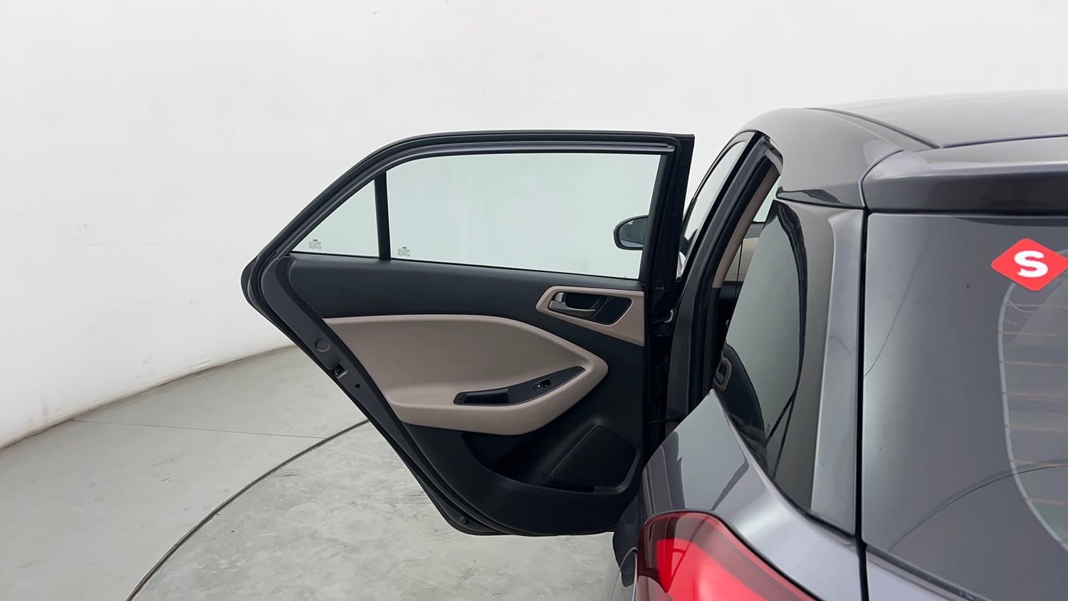 Used 2016 Hyundai Elite i20 Asta 1.2 (O) Petrol Manual interior LEFT REAR DOOR OPEN VIEW
