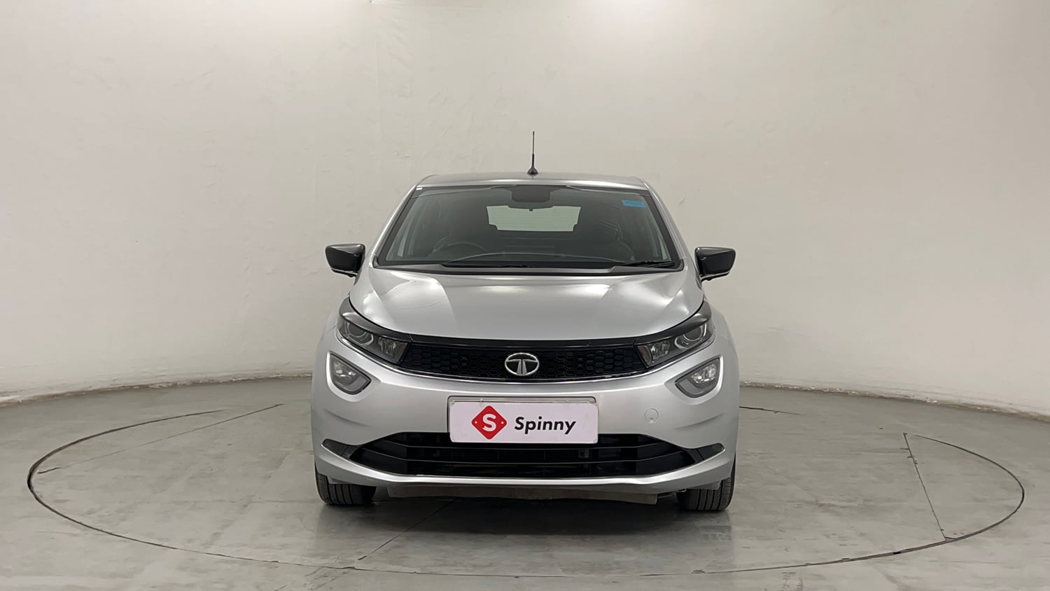 Used 2020 Tata Altroz XZ Petrol Petrol Manual exterior FRONT VIEW