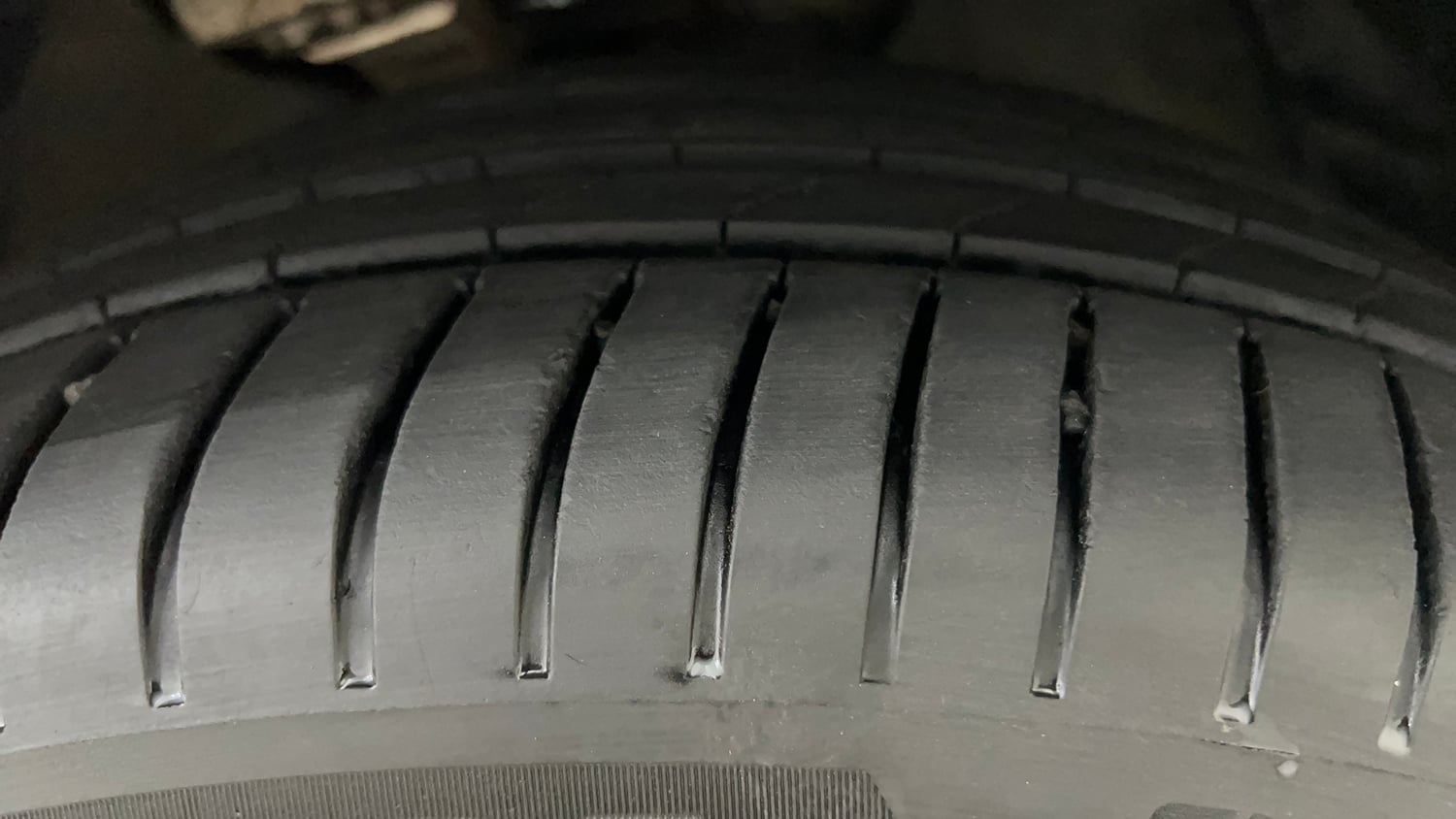 Used 2022 Mercedes-Benz E-Class E 220d Exclusive Diesel Automatic tyres RIGHT FRONT TYRE TREAD VIEW