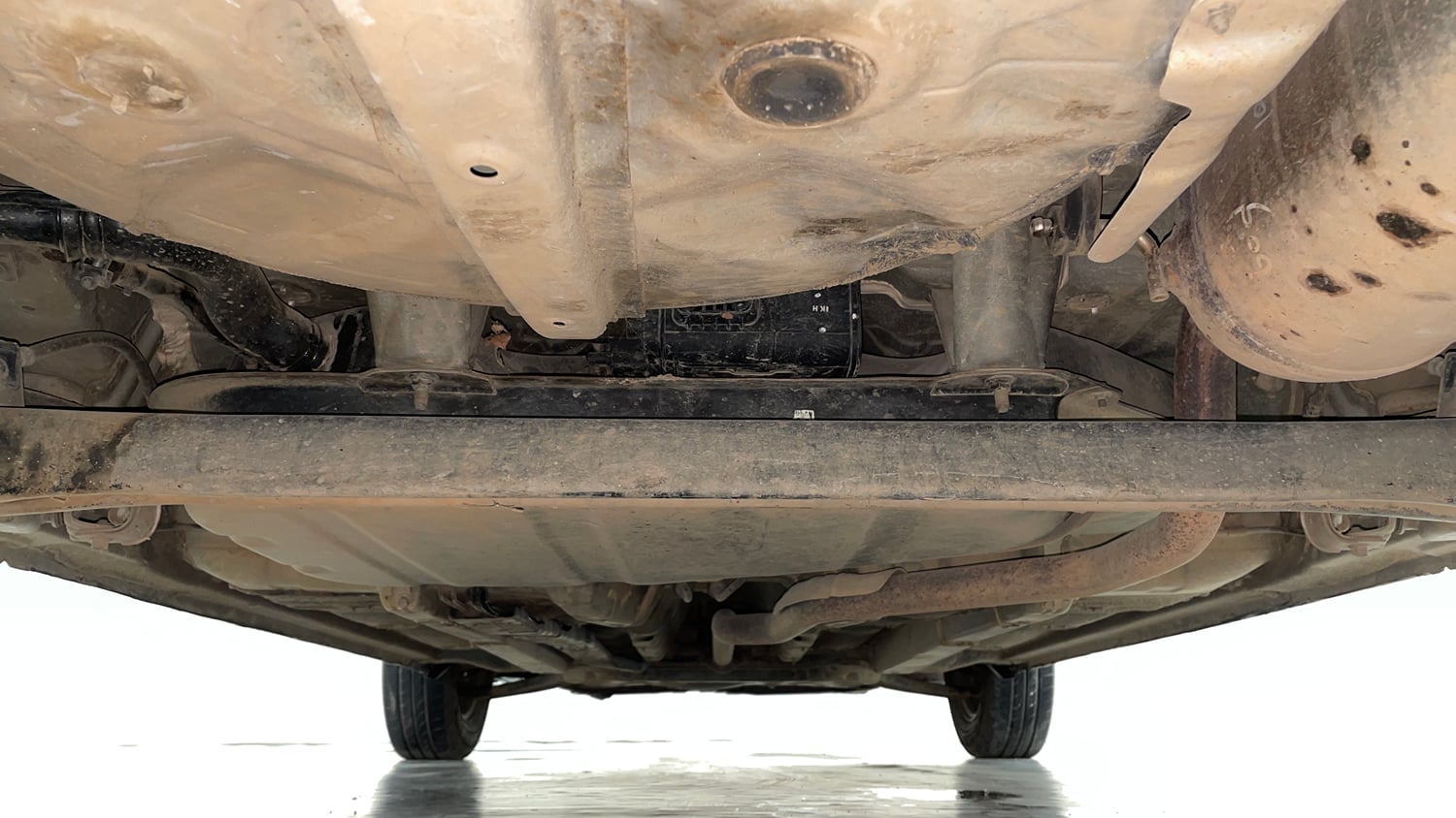 Used 2013 Hyundai i20 Magna (O) 1.2 Petrol Manual extra REAR UNDERBODY VIEW (TAKEN FROM REAR)