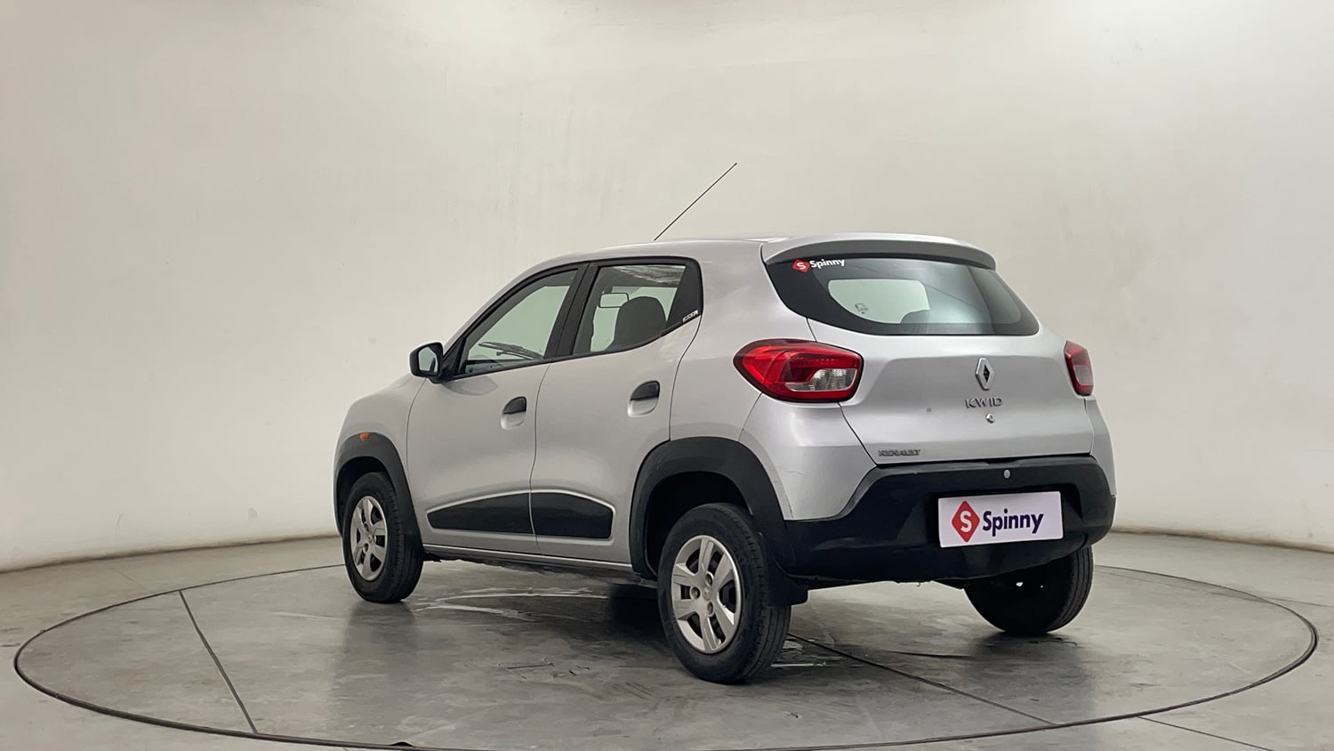Used 2017 Renault Kwid RXT Petrol Manual exterior LEFT REAR CORNER VIEW