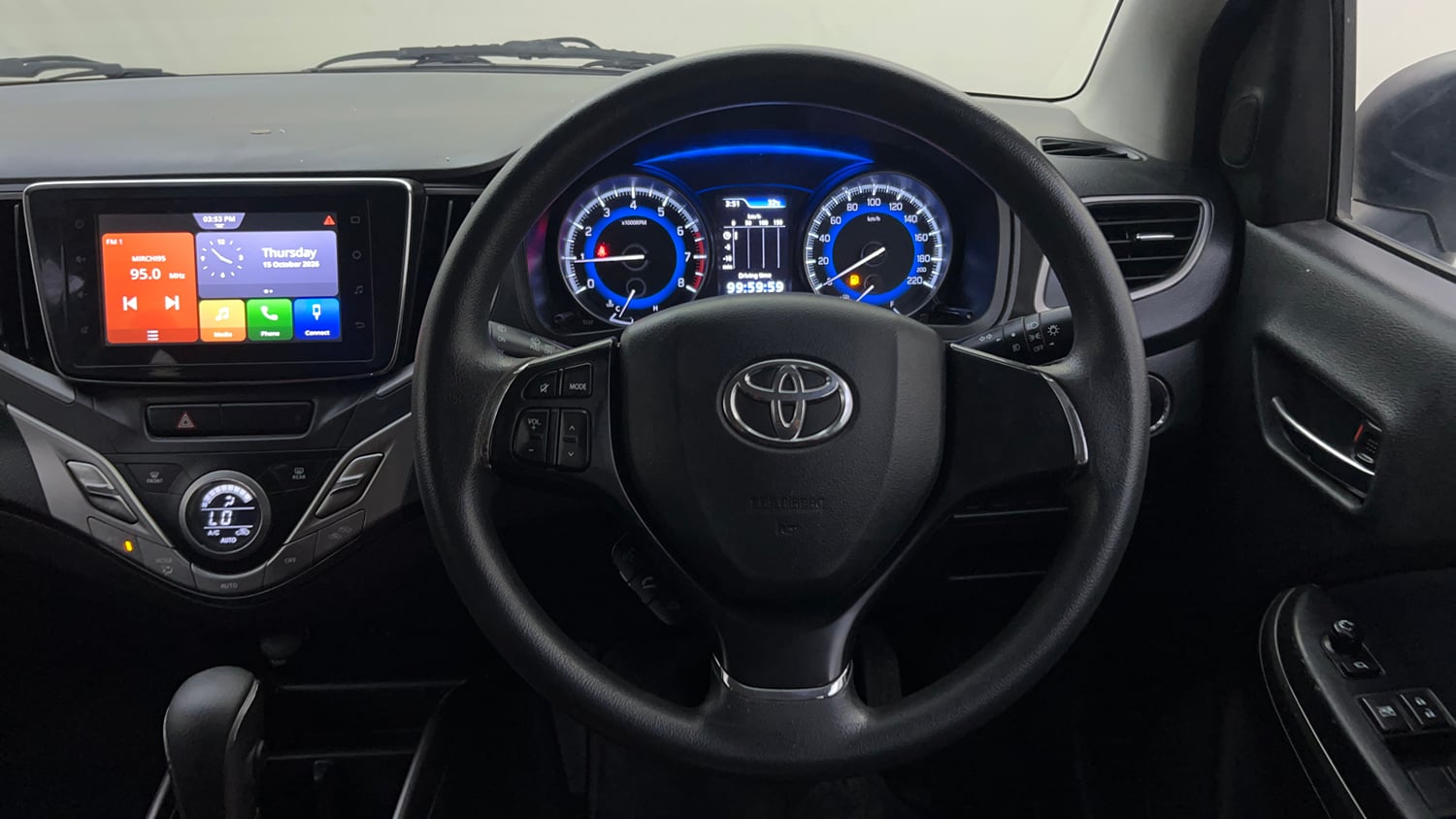 Used 2020 Toyota Glanza G CVT Petrol Automatic interior STEERING VIEW