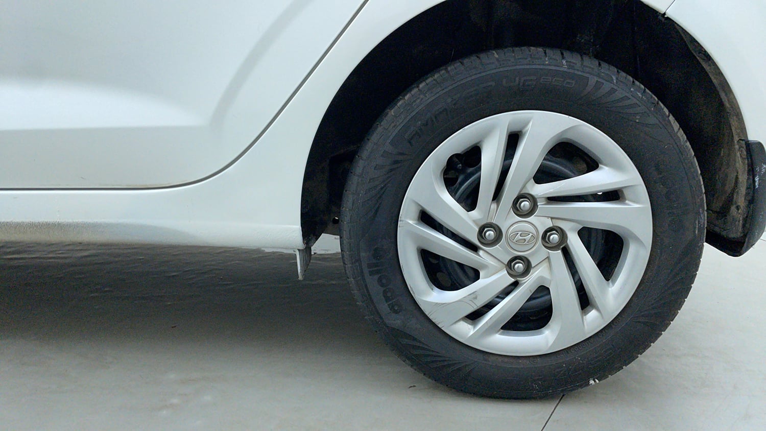 Used 2022 Hyundai Grand i10 Nios Magna 1.2 Kappa VTVT Petrol Manual tyres LEFT REAR TYRE RIM VIEW