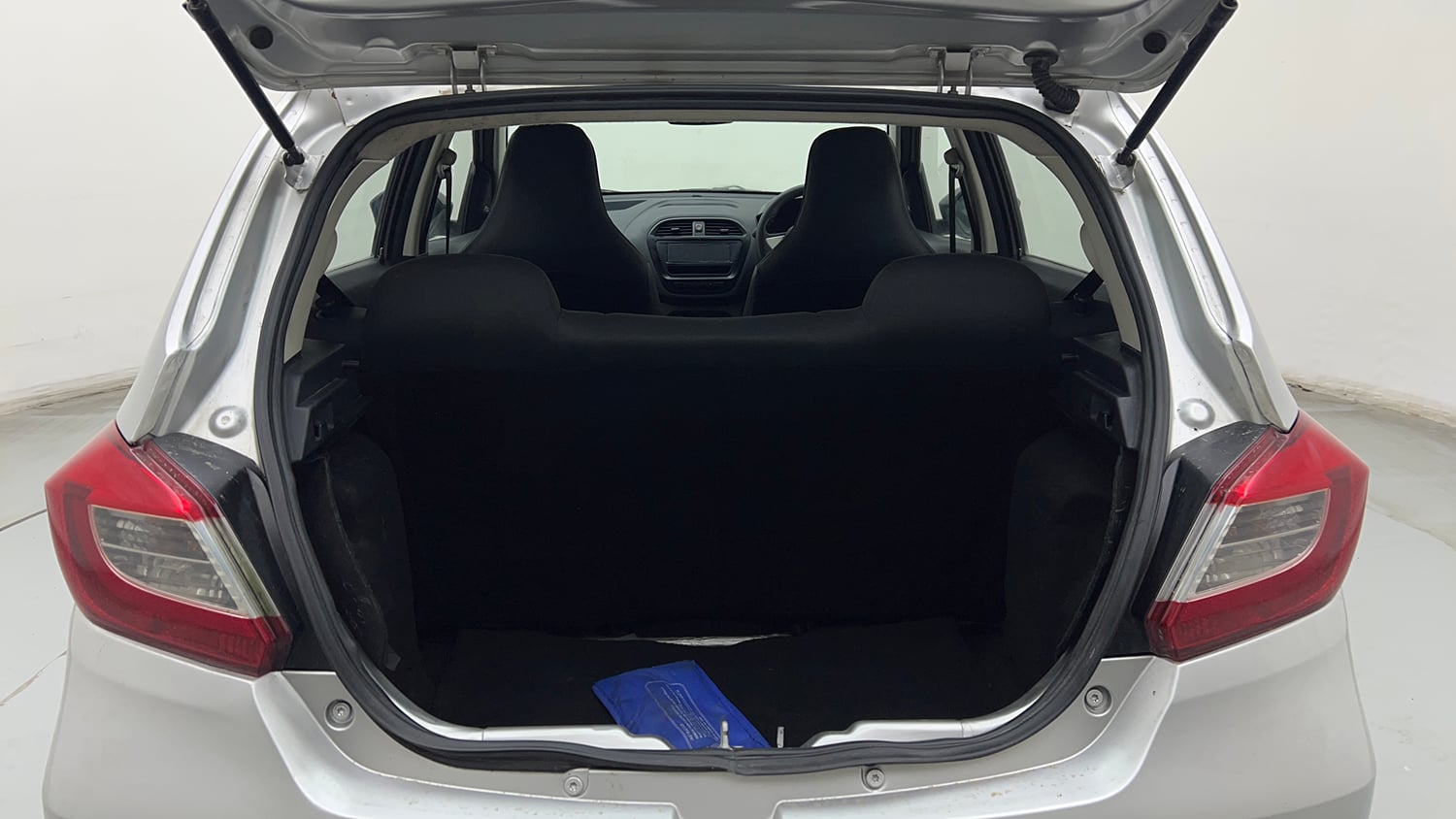 Used 2018 Tata Tiago Revotron XE Petrol Manual interior DICKY INSIDE VIEW