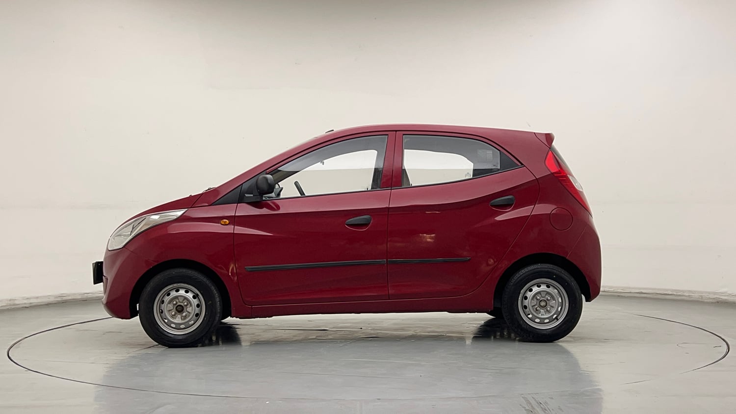 Used 2016 Hyundai Eon D-Lite + Petrol Manual exterior LEFT SIDE VIEW