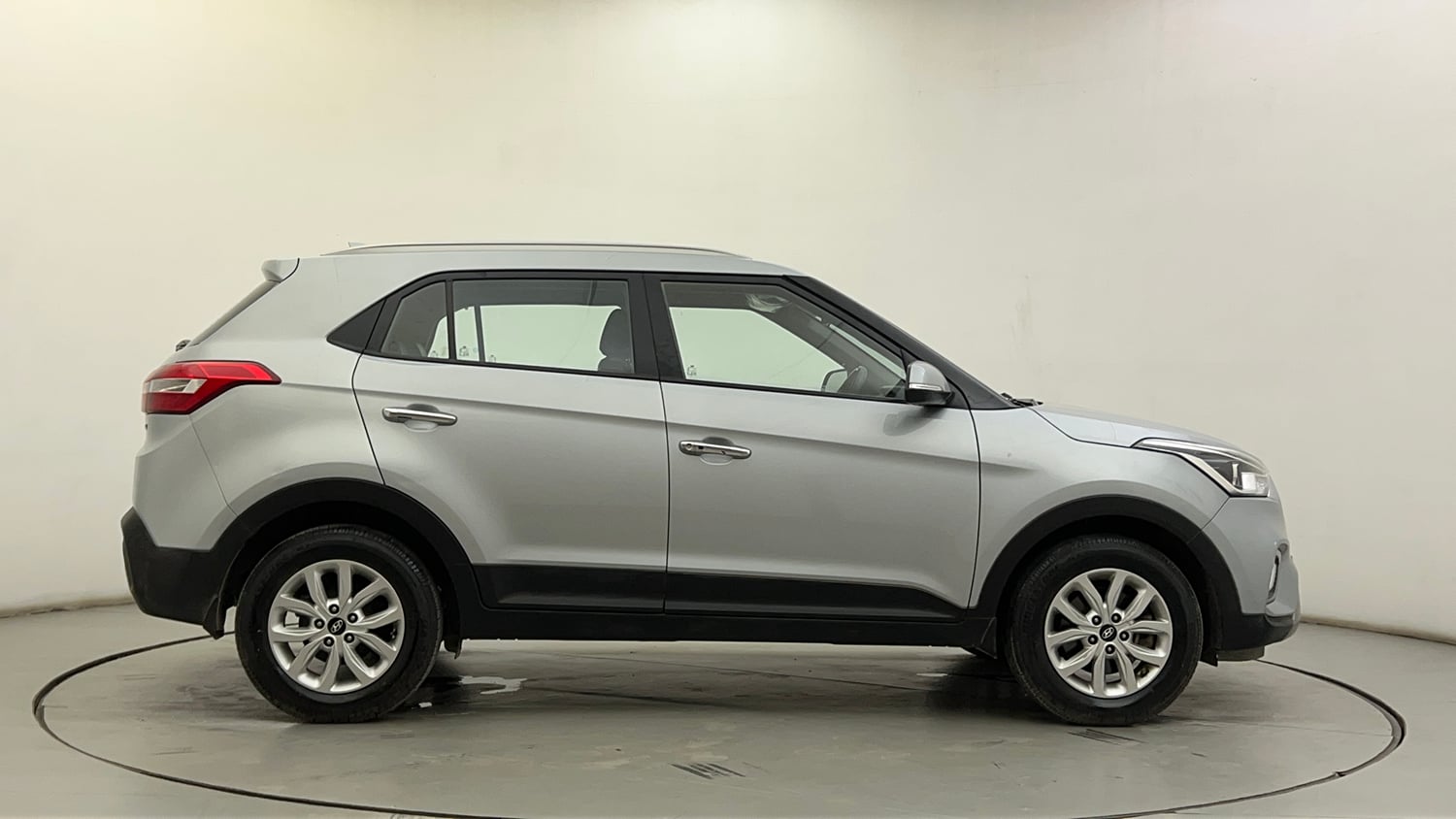 Used 2019 Hyundai Creta SX 1.6 Petrol Petrol Manual exterior RIGHT SIDE VIEW