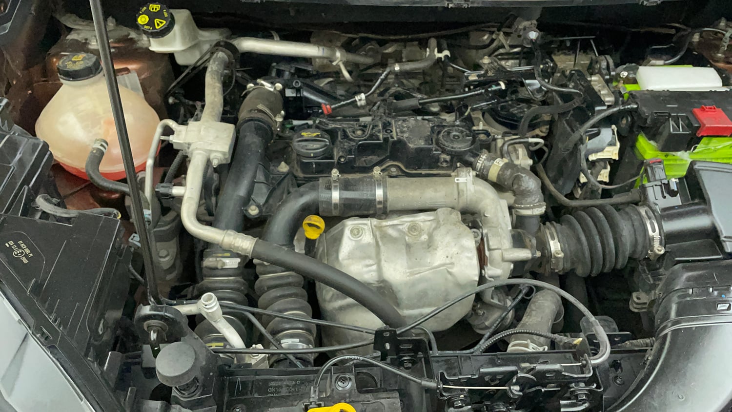 Used 2019 Ford EcoSport Titanium + 1.5L TDCi Diesel Manual engine ENGINE RIGHT SIDE VIEW