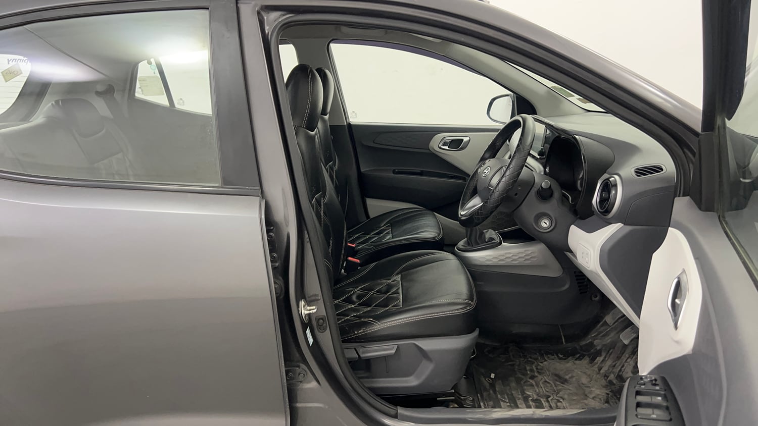 Used 2020 Hyundai Grand i10 Nios Sportz 1.2 Kappa VTVT CNG Cng Manual interior RIGHT SIDE FRONT DOOR CABIN VIEW