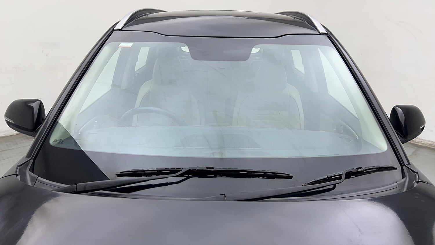 Used 2022 Kia Carens Luxury Plus 1.5 Diesel AT 7 STR Diesel Automatic exterior FRONT WINDSHIELD VIEW