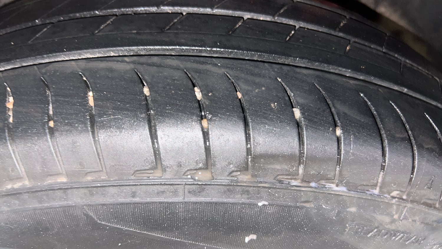Used 2025 Maruti Suzuki Dzire ZXi Plus Petrol Manual tyres LEFT REAR TYRE TREAD VIEW