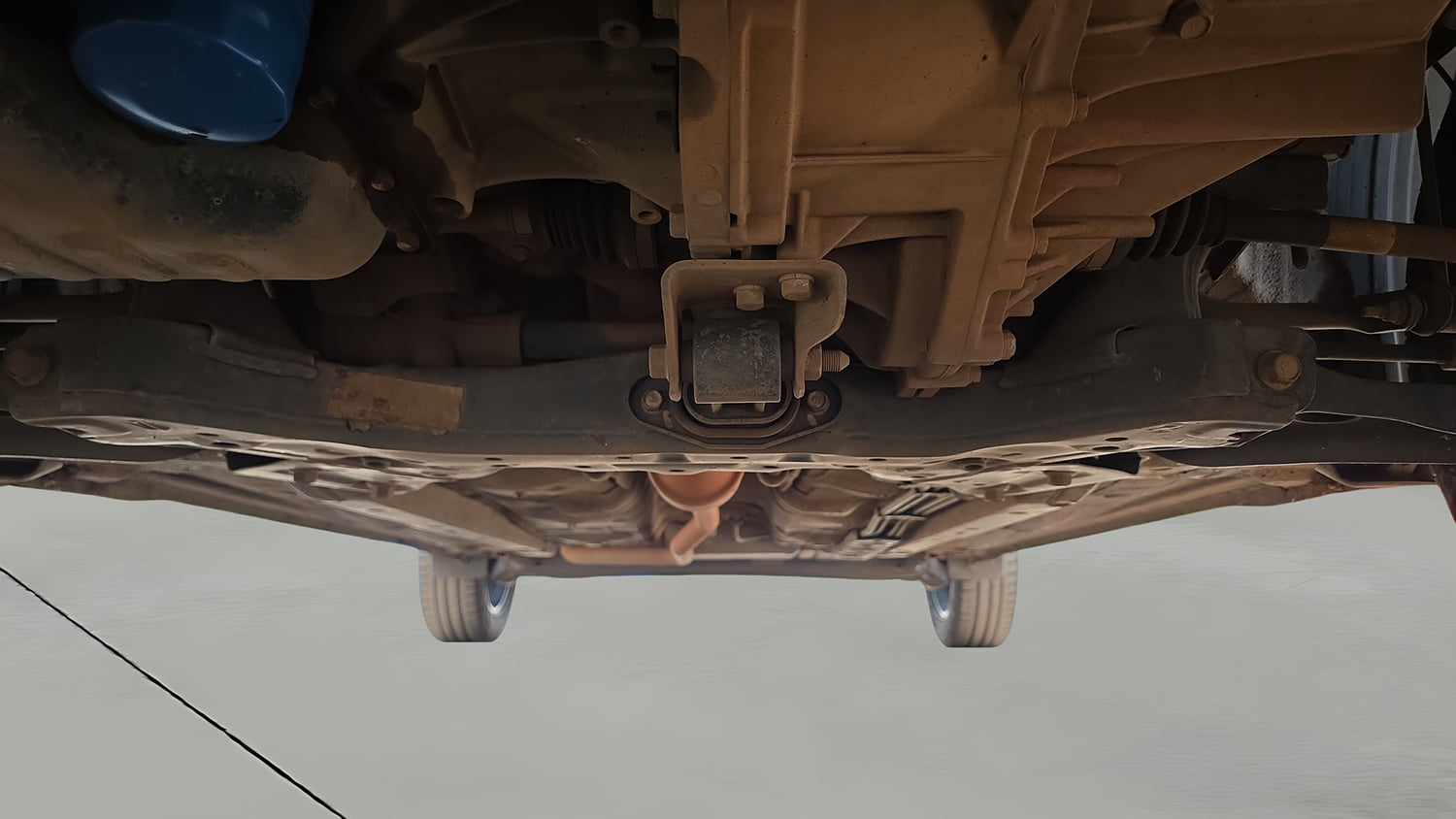 Used 2020 Hyundai Grand i10 Nios Asta 1.2 Kappa VTVT Petrol Manual extra FRONT LEFT UNDERBODY VIEW