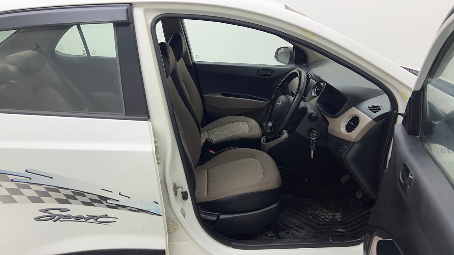 Used 2017 Hyundai Xcent Base ABS 1.2 Petrol Manual interior RIGHT SIDE FRONT DOOR CABIN VIEW
