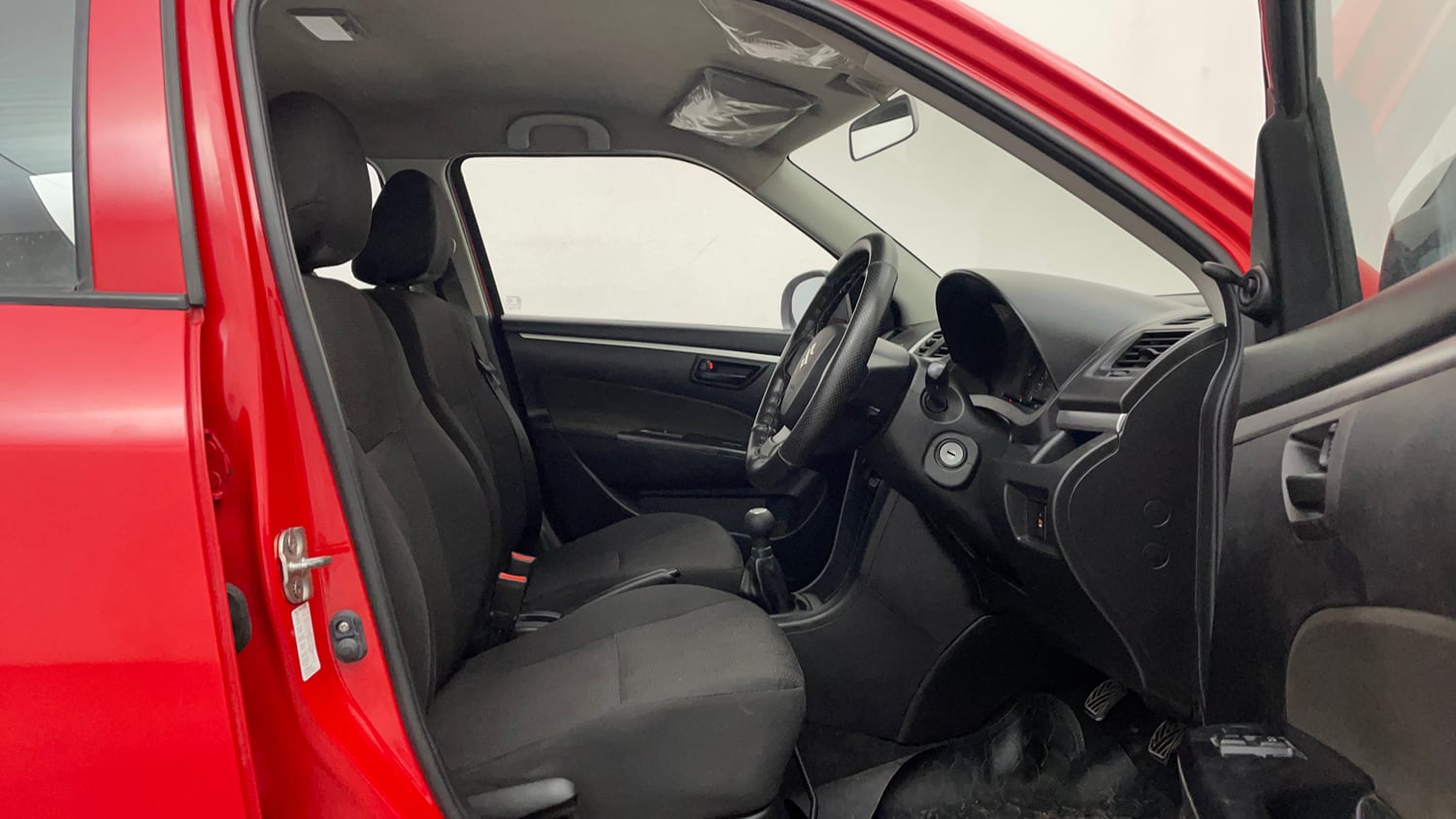 Used 2017 Maruti Suzuki Swift Lxi ABS (O) Petrol Manual interior RIGHT SIDE FRONT DOOR CABIN VIEW