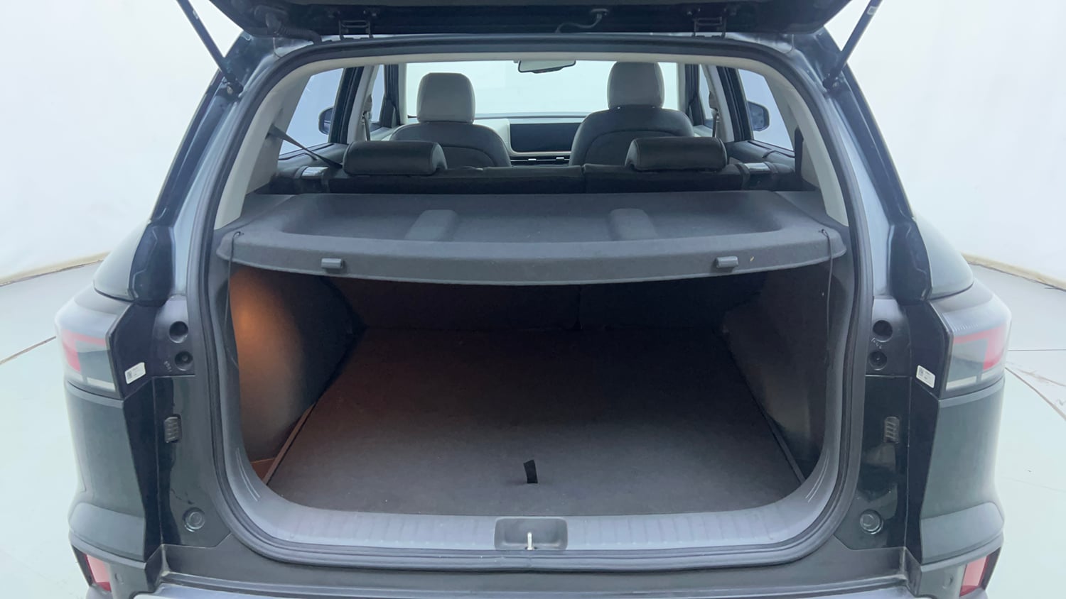 Used 2024 Hyundai Creta 1.5 Turbo Petrol DCT SX(O) Petrol Automatic interior DICKY INSIDE VIEW