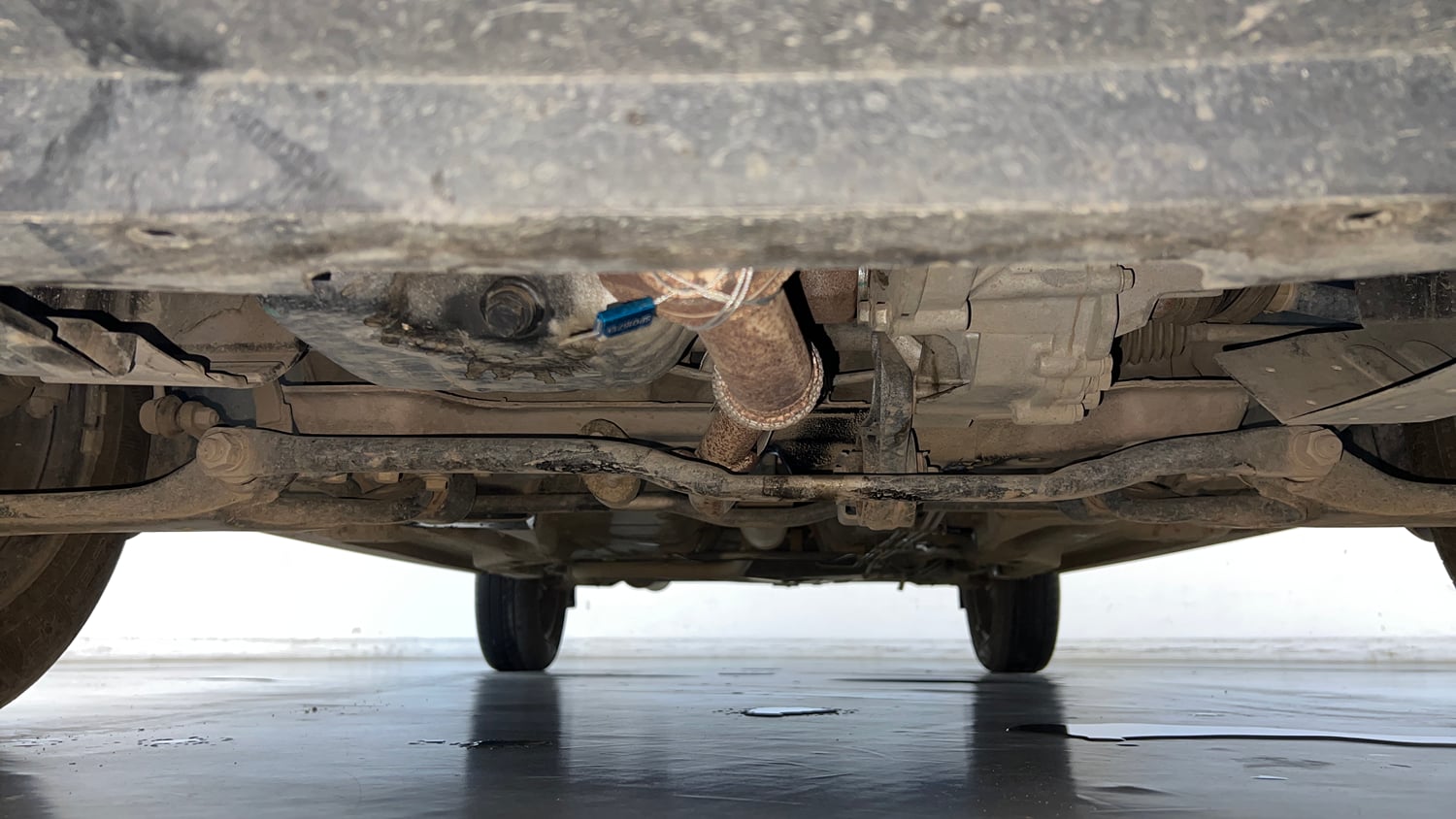 Used 2022 Tata Tiago XT Petrol Manual extra FRONT LEFT UNDERBODY VIEW