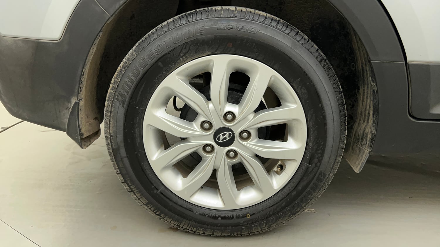 Used 2019 Hyundai Creta SX 1.6 Petrol Petrol Manual tyres RIGHT REAR TYRE RIM VIEW