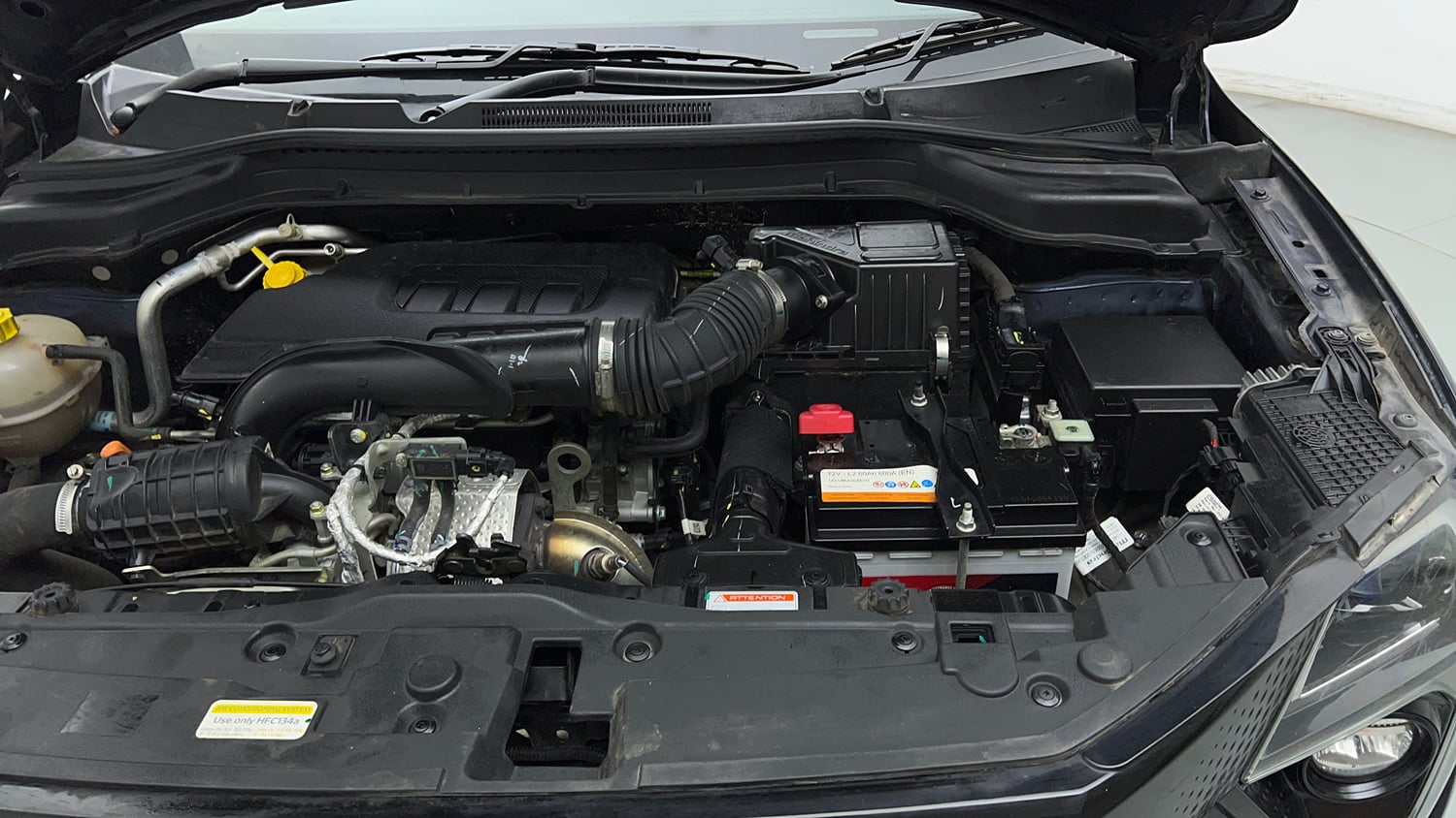 Used 2024 Mahindra XUV 3XO AX5L 1.2 Petrol Petrol Manual engine ENGINE LEFT SIDE VIEW