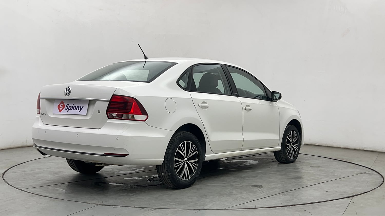 Used 2017 Volkswagen Vento Allstar 1.6 (P) Petrol Manual exterior RIGHT REAR CORNER VIEW