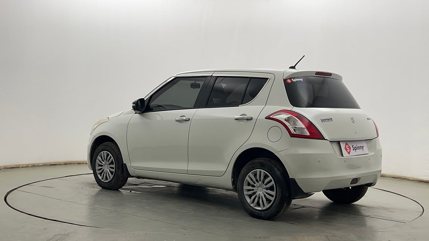 Used 2015 Maruti Suzuki Swift VXi Petrol Manual exterior LEFT REAR CORNER VIEW