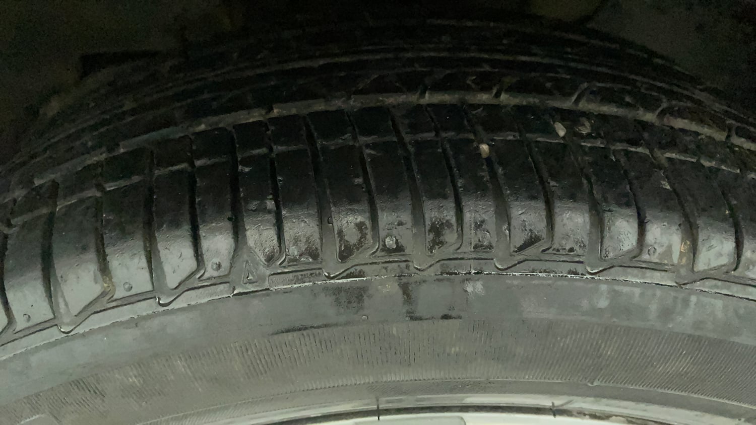Used 2022 Tata Tigor XZ Plus Petrol Manual tyres LEFT FRONT TYRE TREAD VIEW