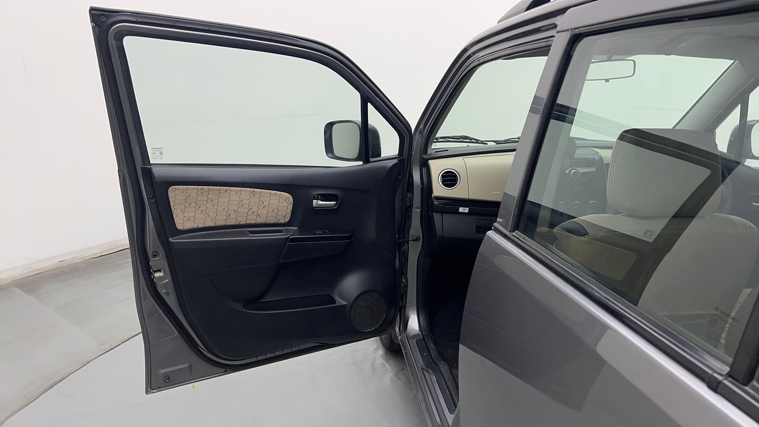 Used 2018 Maruti Suzuki Wagon R VXI Petrol Manual interior LEFT FRONT DOOR OPEN VIEW
