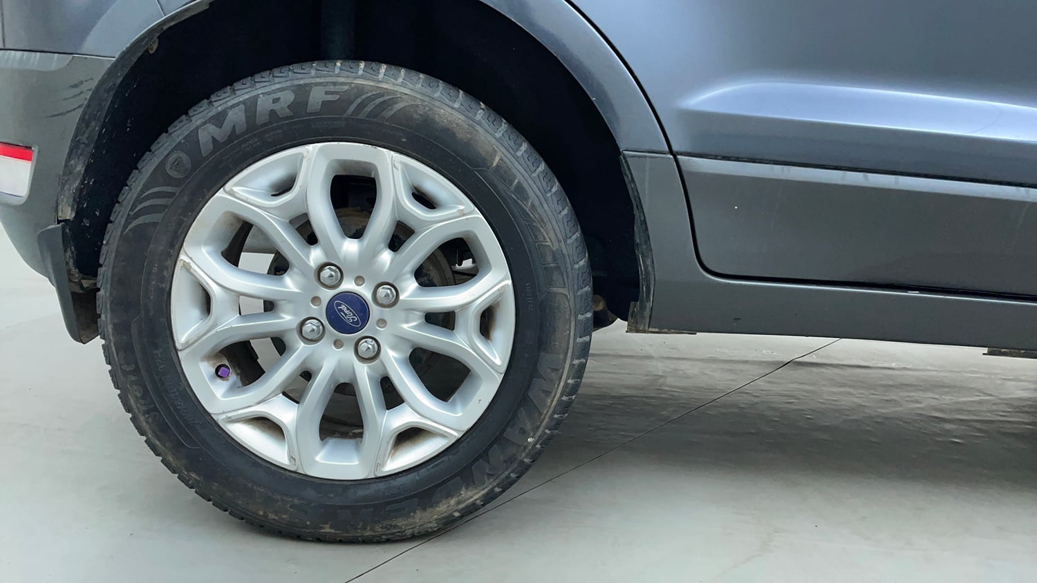 Used 2014 Ford EcoSport Titanium 1.5 TDCi Diesel Manual tyres RIGHT REAR TYRE RIM VIEW