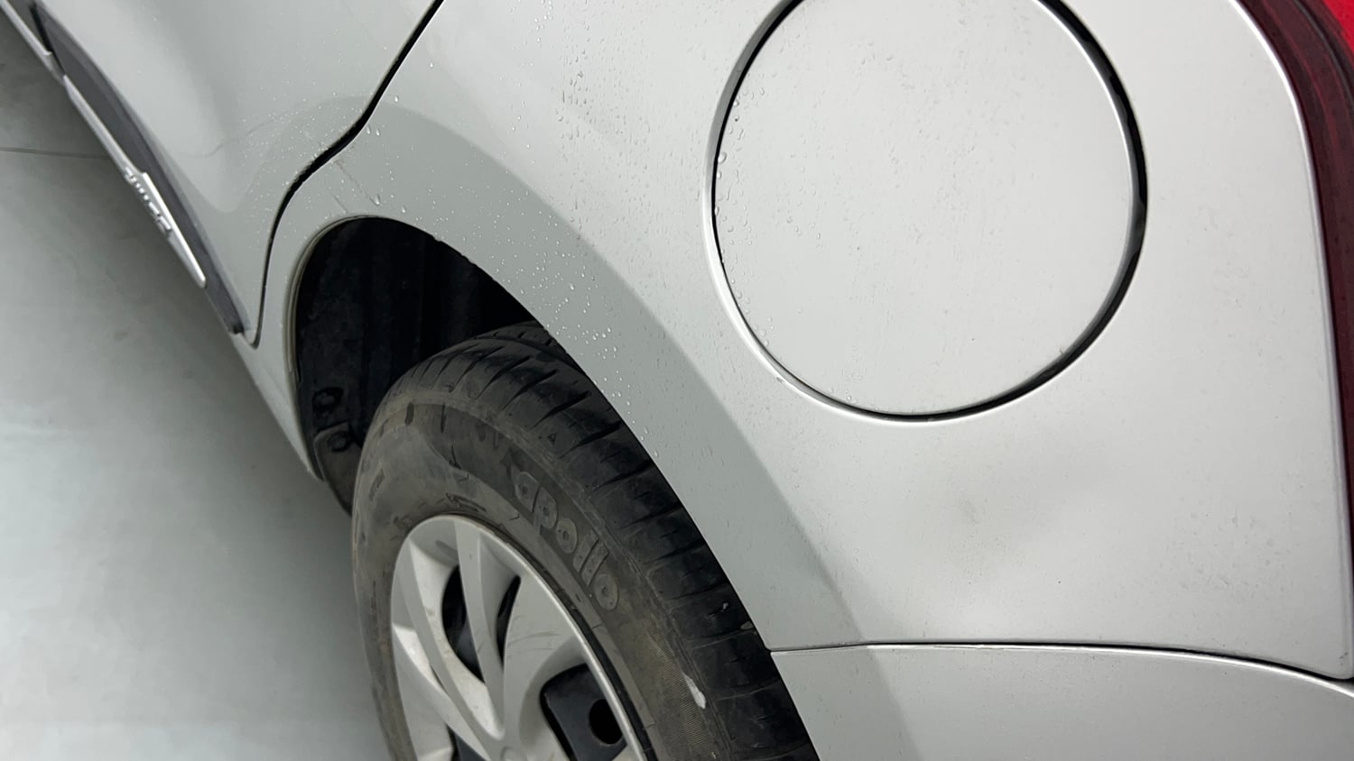 Used 2023 Maruti Suzuki Swift VXi Petrol Manual dents MINOR SCRATCH