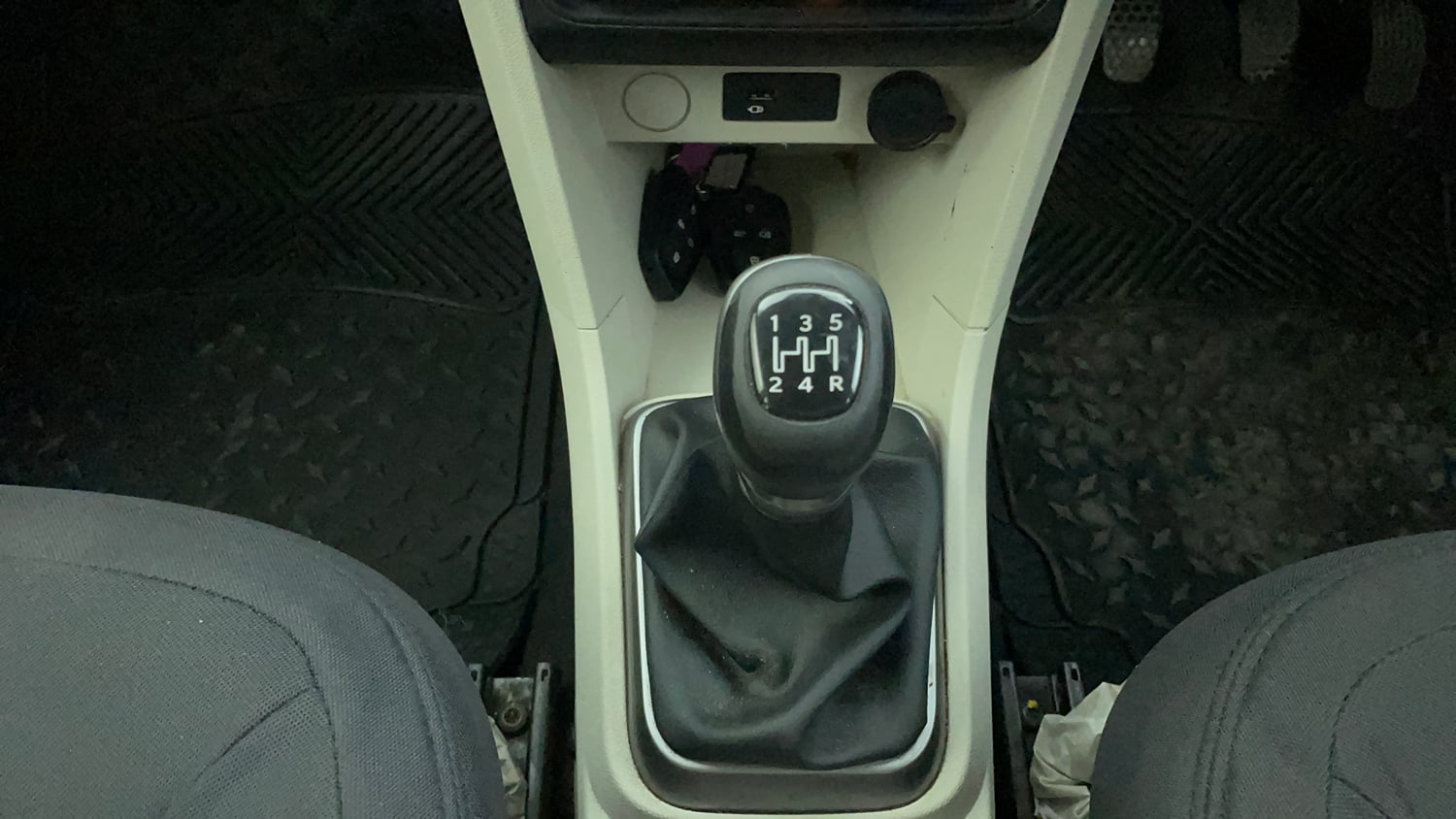 Used 2022 Tata Tigor XZ Plus Petrol Manual interior GEAR  KNOB VIEW
