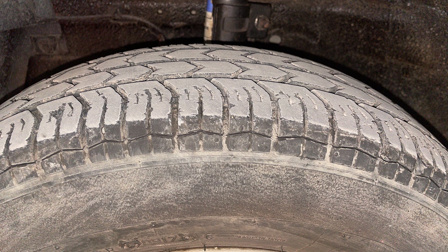 Used 2017 Maruti Suzuki Swift Lxi ABS (O) Petrol Manual tyres LEFT FRONT TYRE TREAD VIEW
