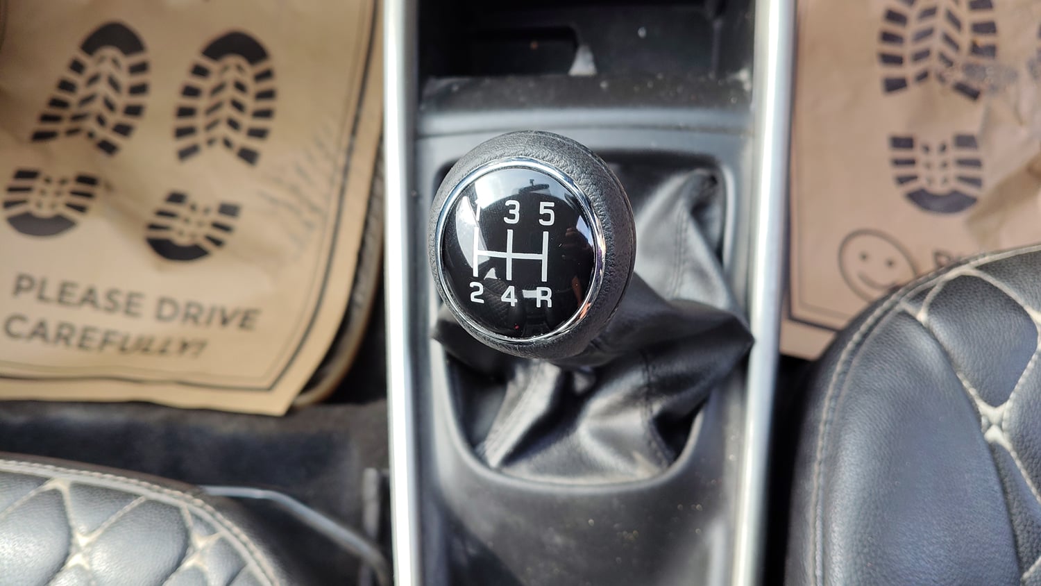 Used 2018 Maruti Suzuki Baleno Delta 1.2 Petrol Manual interior GEAR  KNOB VIEW