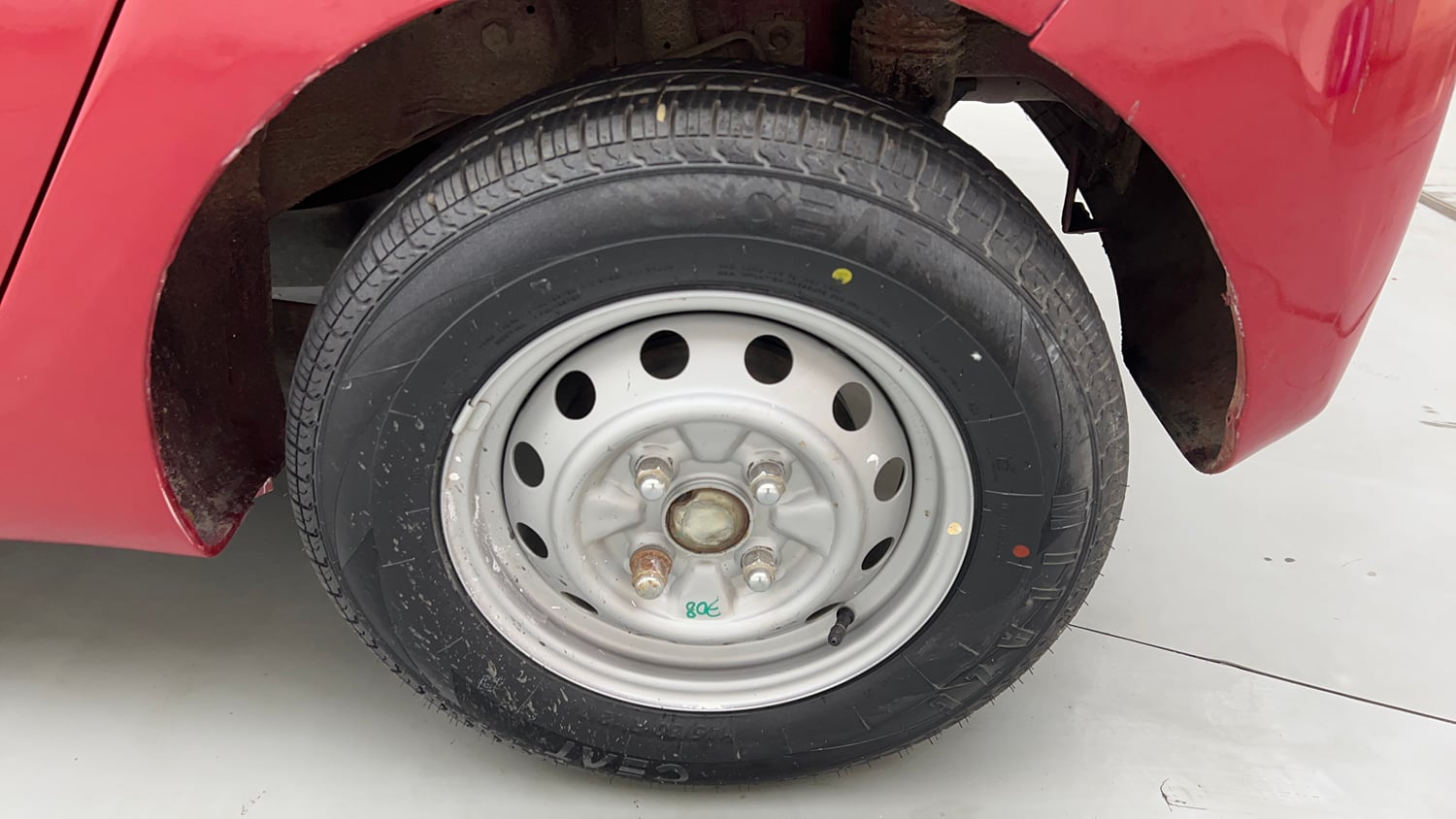 Used 2016 Hyundai Eon D-Lite + Petrol Manual tyres LEFT REAR TYRE RIM VIEW