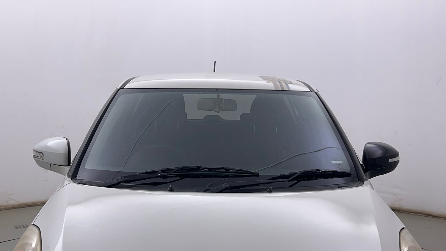 Used 2015 Maruti Suzuki Swift VXi Petrol Manual exterior FRONT WINDSHIELD VIEW