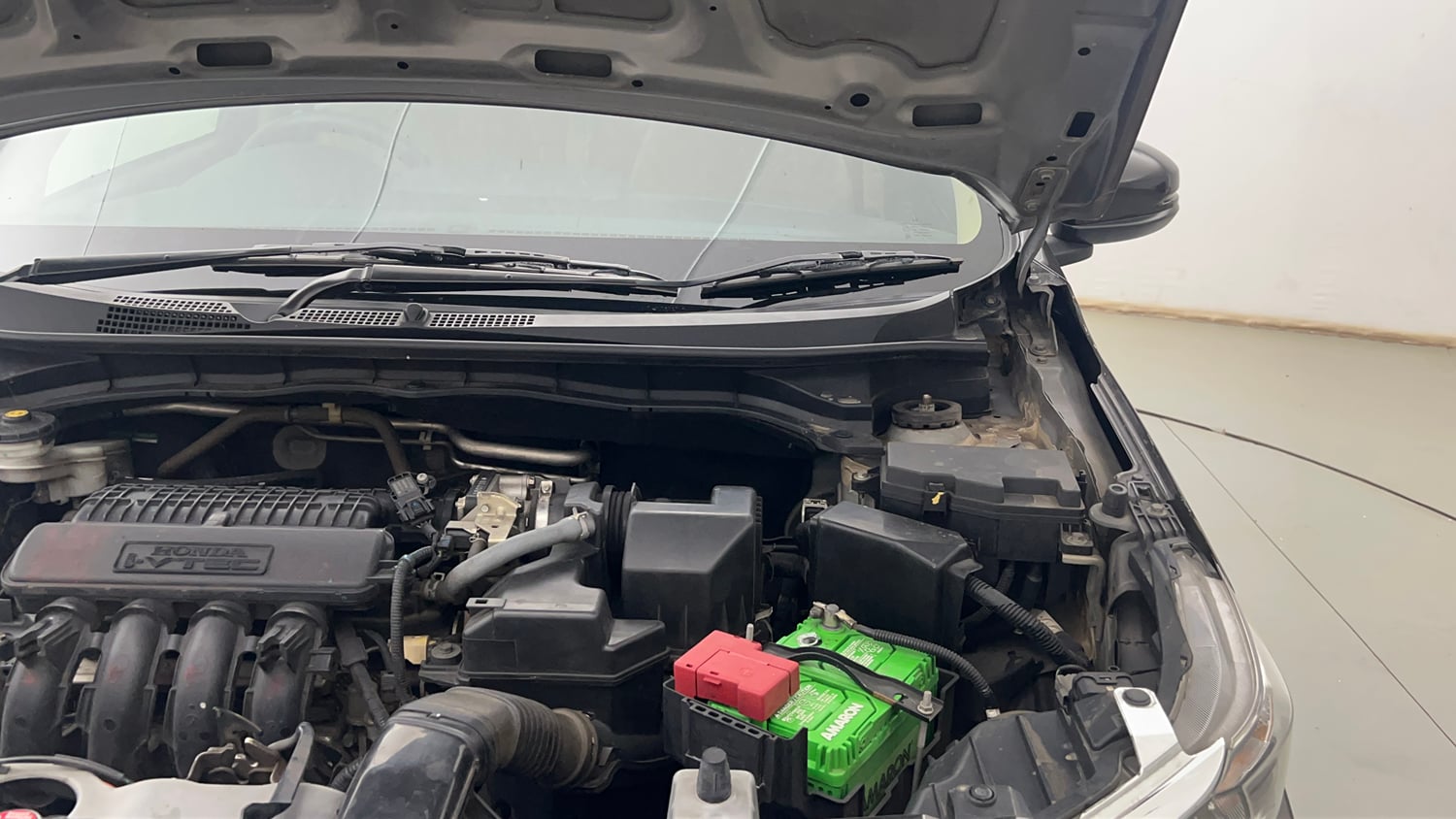 Used 2018 Honda Amaze 1.2 VX MT Petrol Petrol Manual engine ENGINE LEFT SIDE HINGE & APRON VIEW