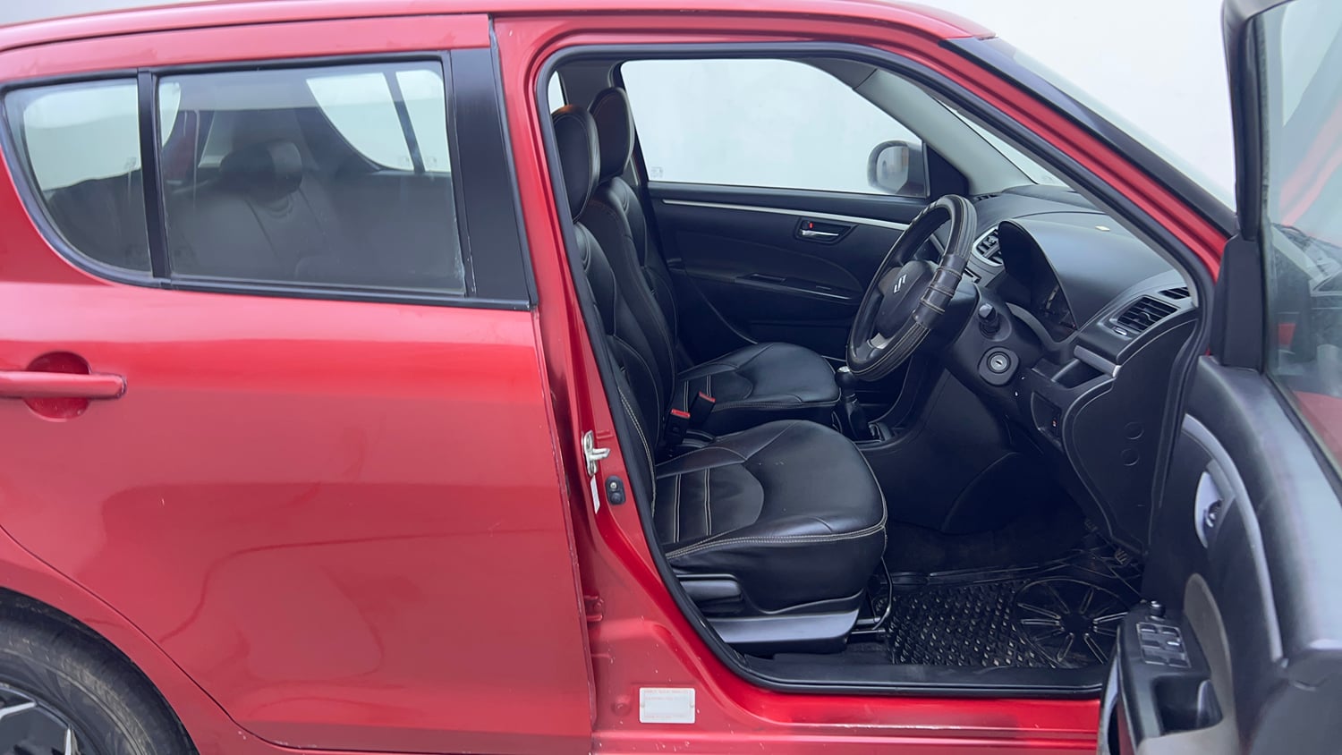 Used 2014 Maruti Suzuki Swift VXi Petrol Manual interior RIGHT SIDE FRONT DOOR CABIN VIEW
