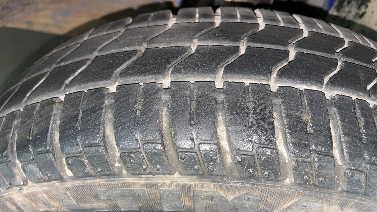 Used 2017 Tata Nano Twist XTA Petrol Automatic tyres RIGHT FRONT TYRE TREAD VIEW