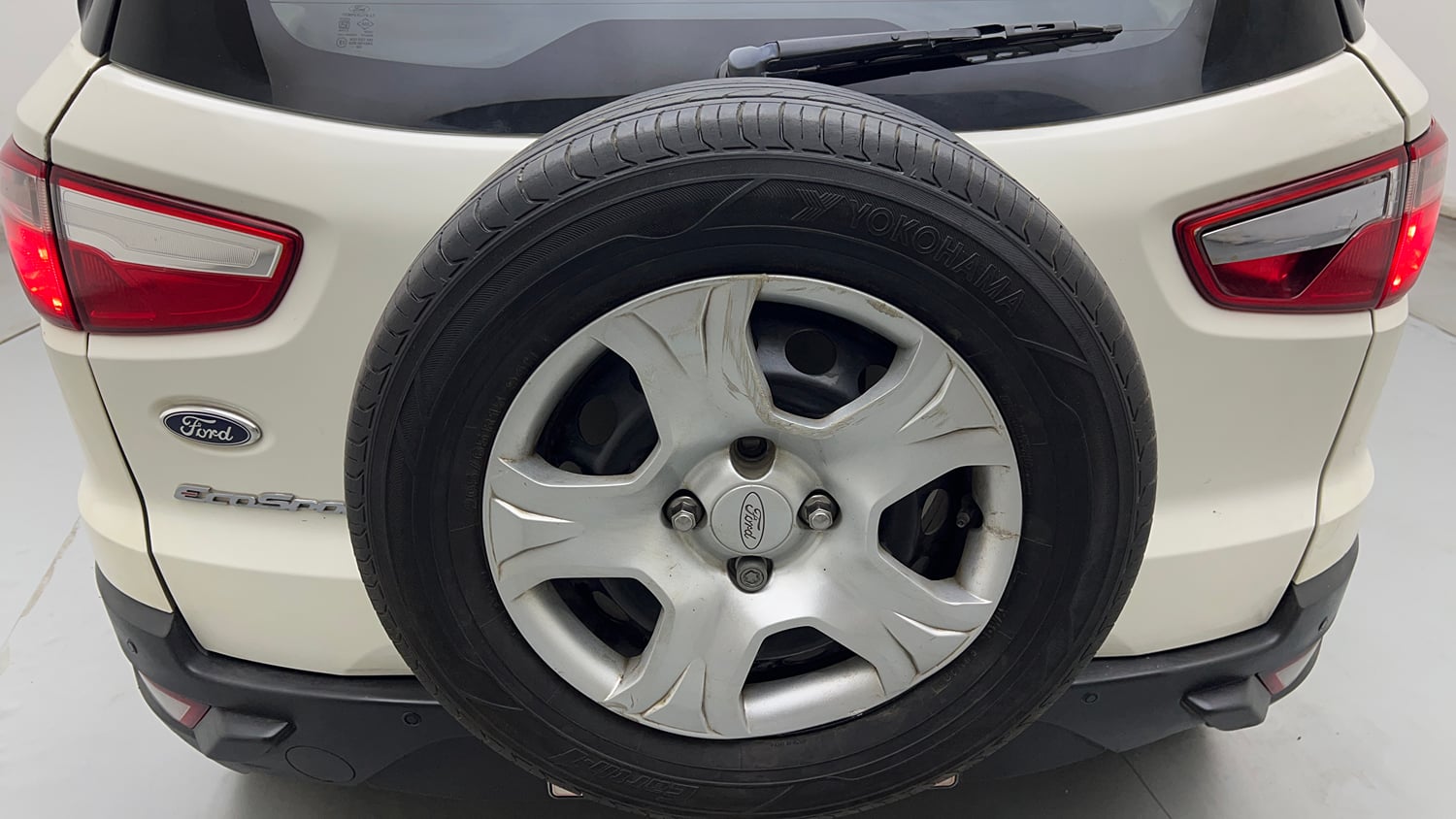 Used 2016 Ford EcoSport Trend 1.5L Ti-VCT Petrol Manual tyres SPARE TYRE VIEW