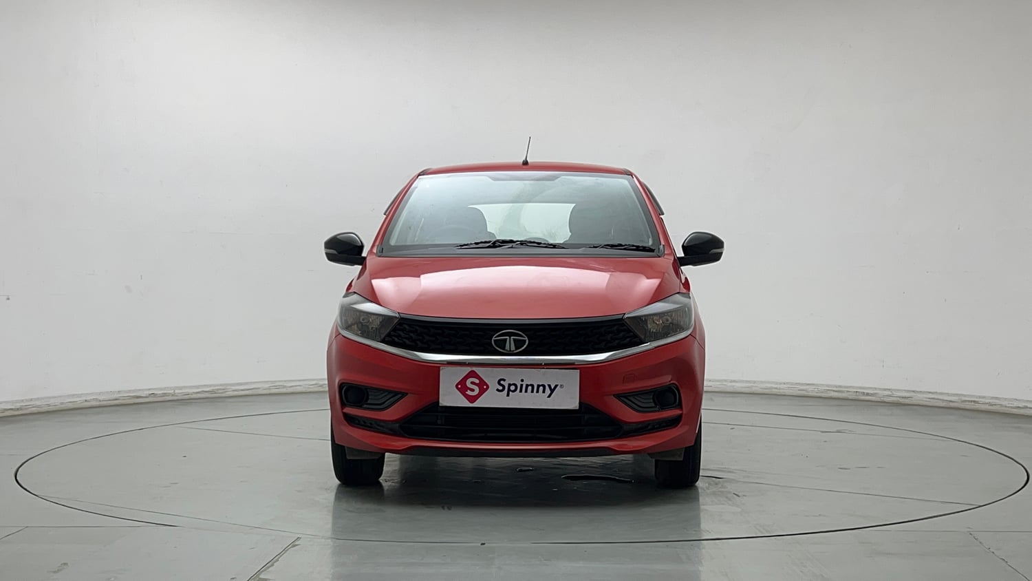 Used 2022 Tata Tiago XT Petrol Manual exterior FRONT VIEW