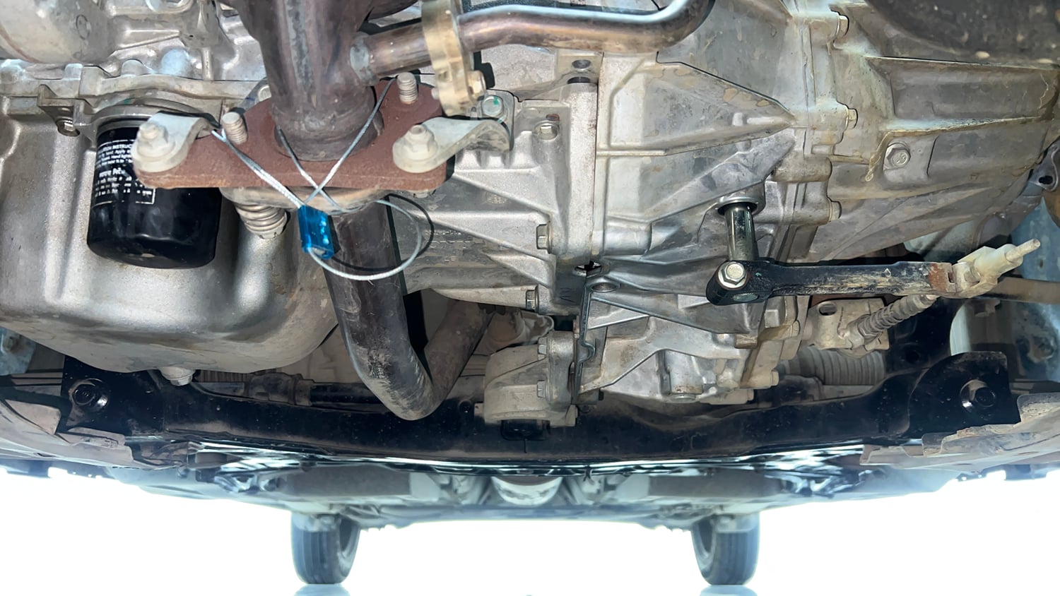 Used 2023 Maruti Suzuki Dzire VXi Petrol Manual extra FRONT LEFT UNDERBODY VIEW