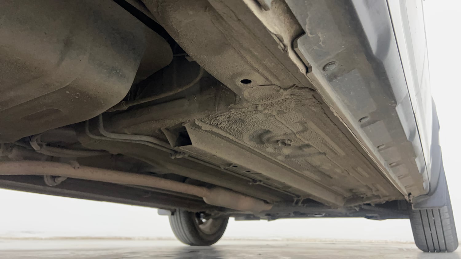 Used 2021 Renault Kiger RXZ MT Petrol Manual extra REAR RIGHT UNDERBODY VIEW