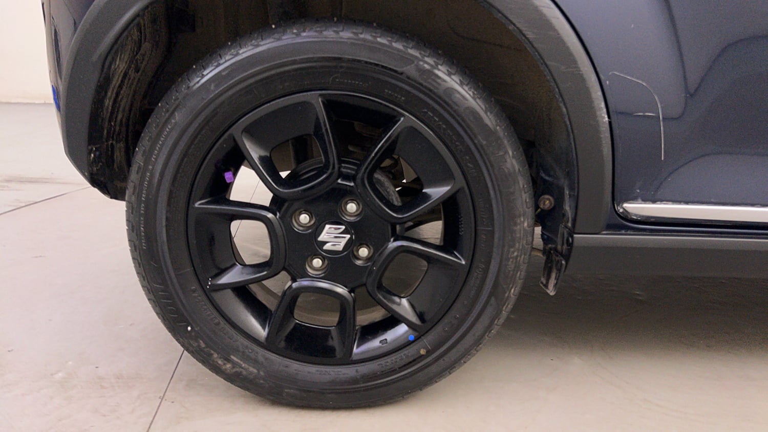 Used 2024 Maruti Suzuki Ignis Zeta 1.2 AMT Petrol Automatic tyres RIGHT REAR TYRE RIM VIEW