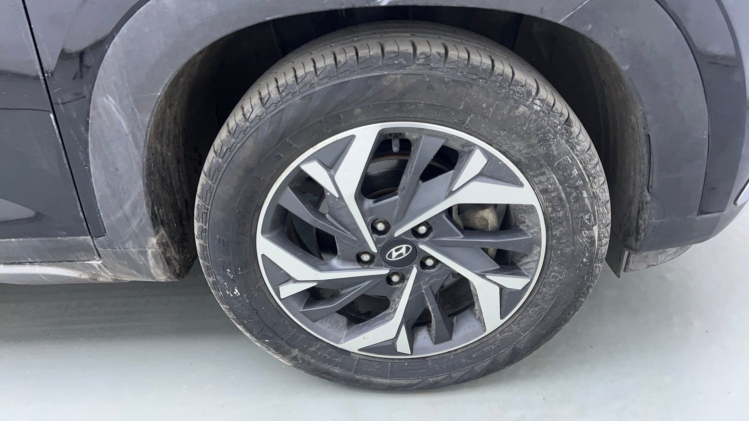 Used 2020 Hyundai Creta SX (O) 1.5 Petrol IVT Petrol Automatic tyres RIGHT FRONT TYRE RIM VIEW