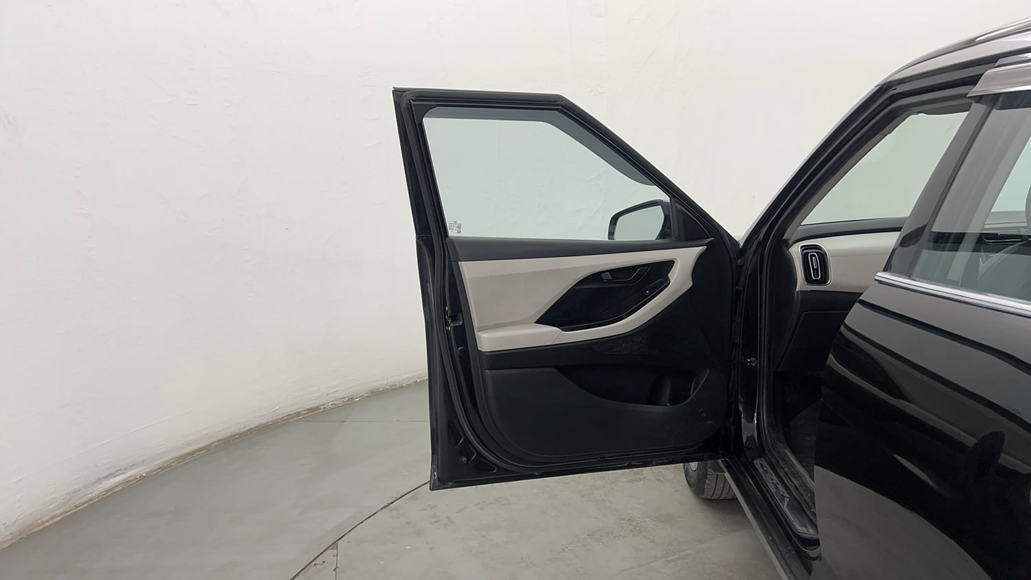 Used 2022 Hyundai Creta EX 1.5 Petrol Petrol Manual interior LEFT FRONT DOOR OPEN VIEW