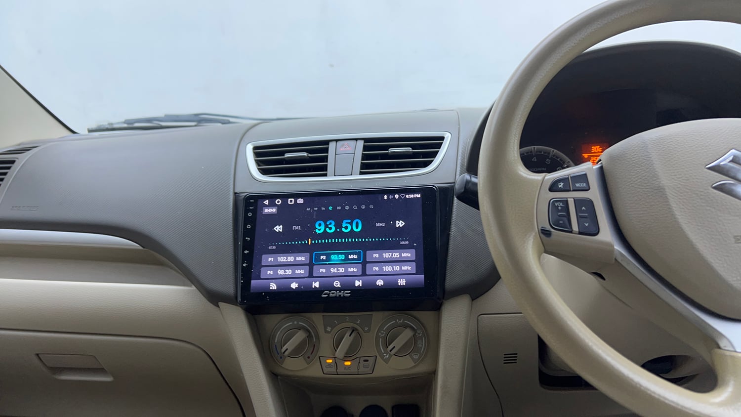 Used 2015 Maruti Suzuki Ertiga ZXi Petrol Manual interior MUSIC SYSTEM & AC CONTROL VIEW