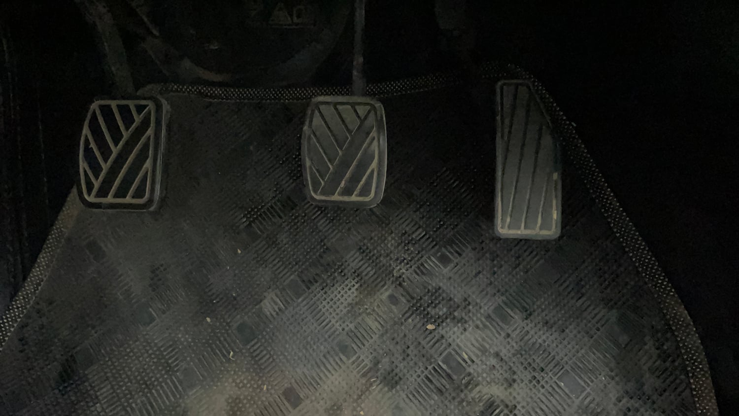 Used 2022 Maruti Suzuki Swift VXi Petrol Manual interior PEDALS VIEW